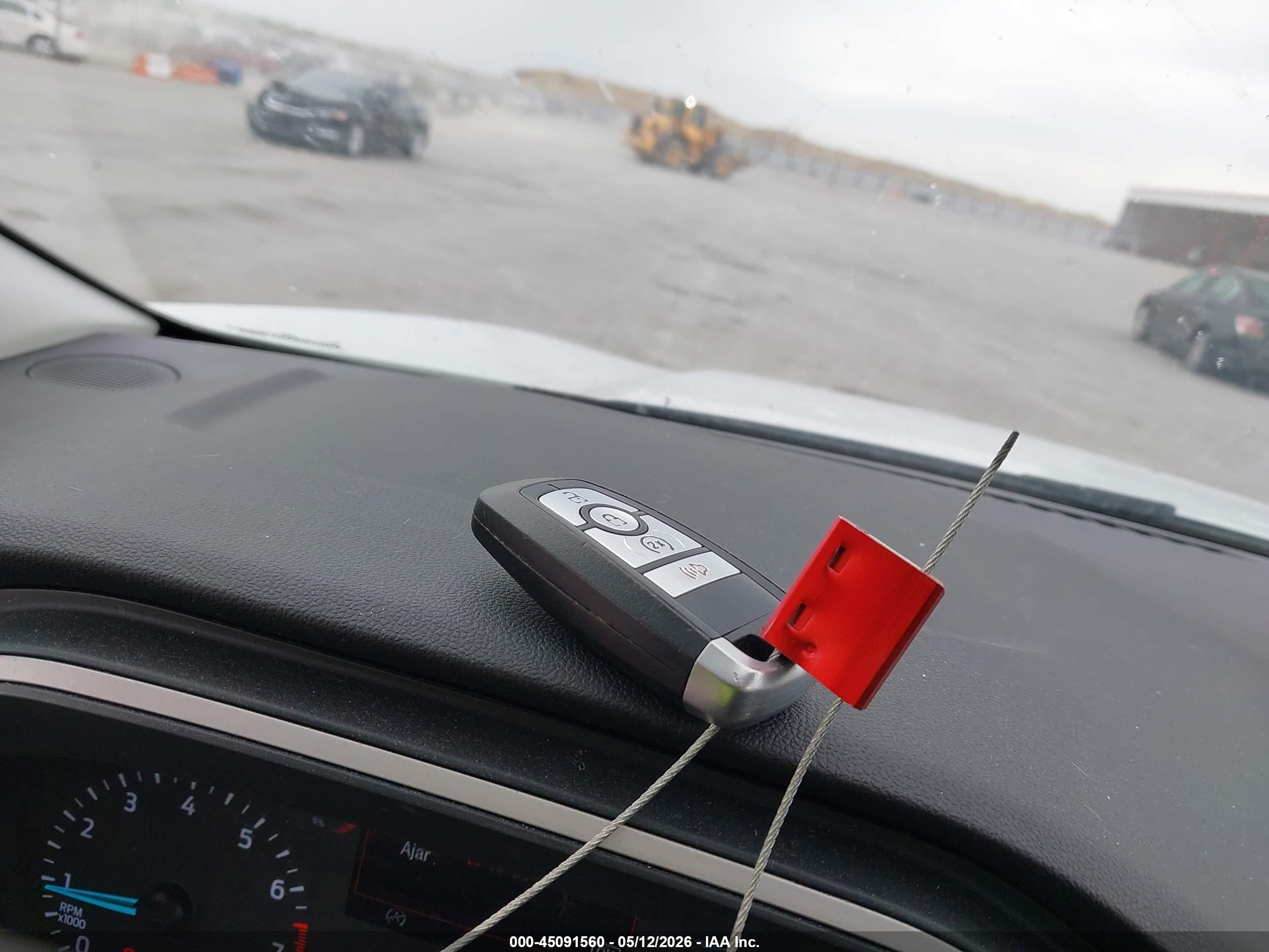2022 Ford Escape Se Белый vin: 1FMCU9G66NUB17352