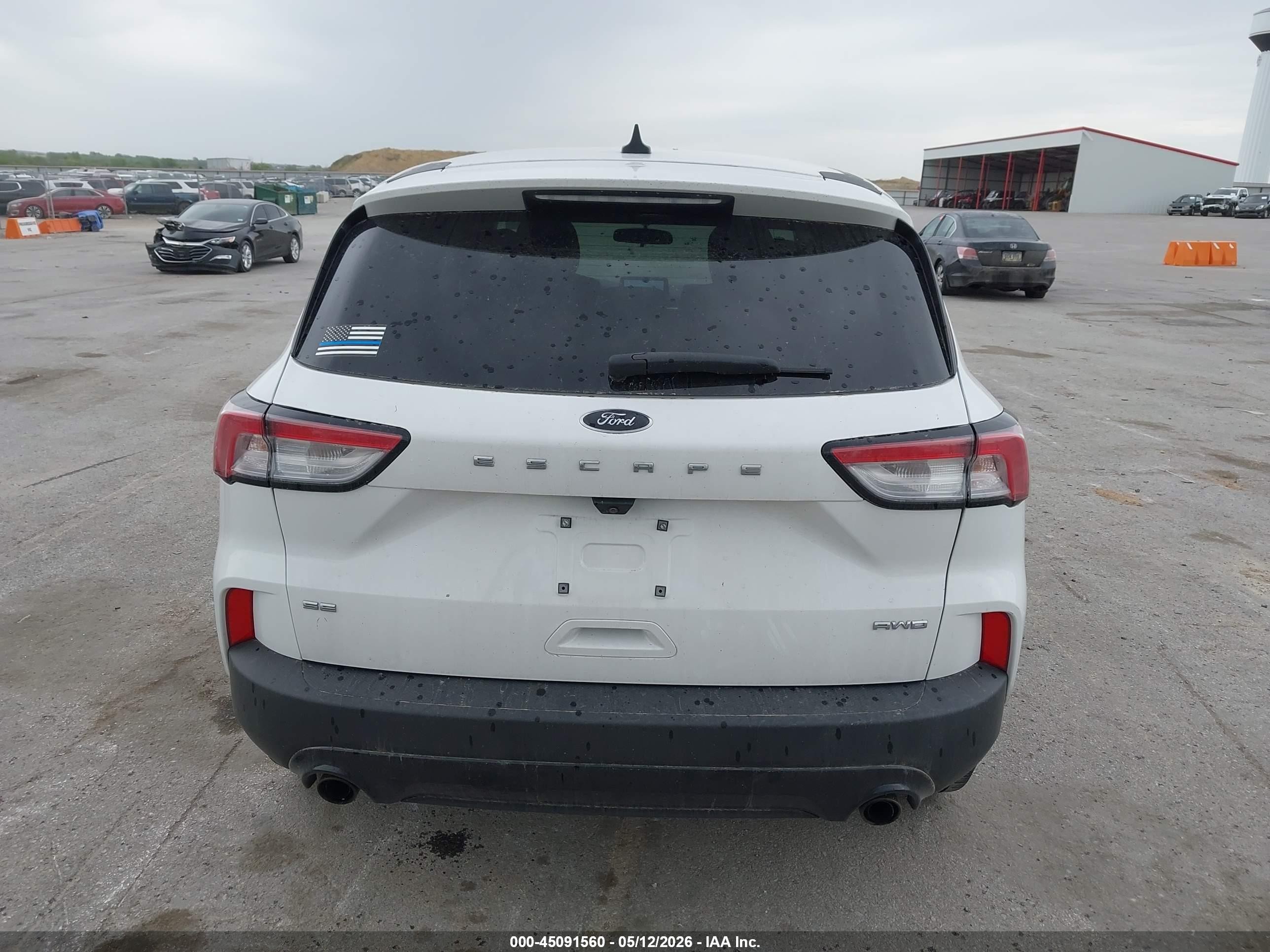 2022 Ford Escape Se Белый vin: 1FMCU9G66NUB17352