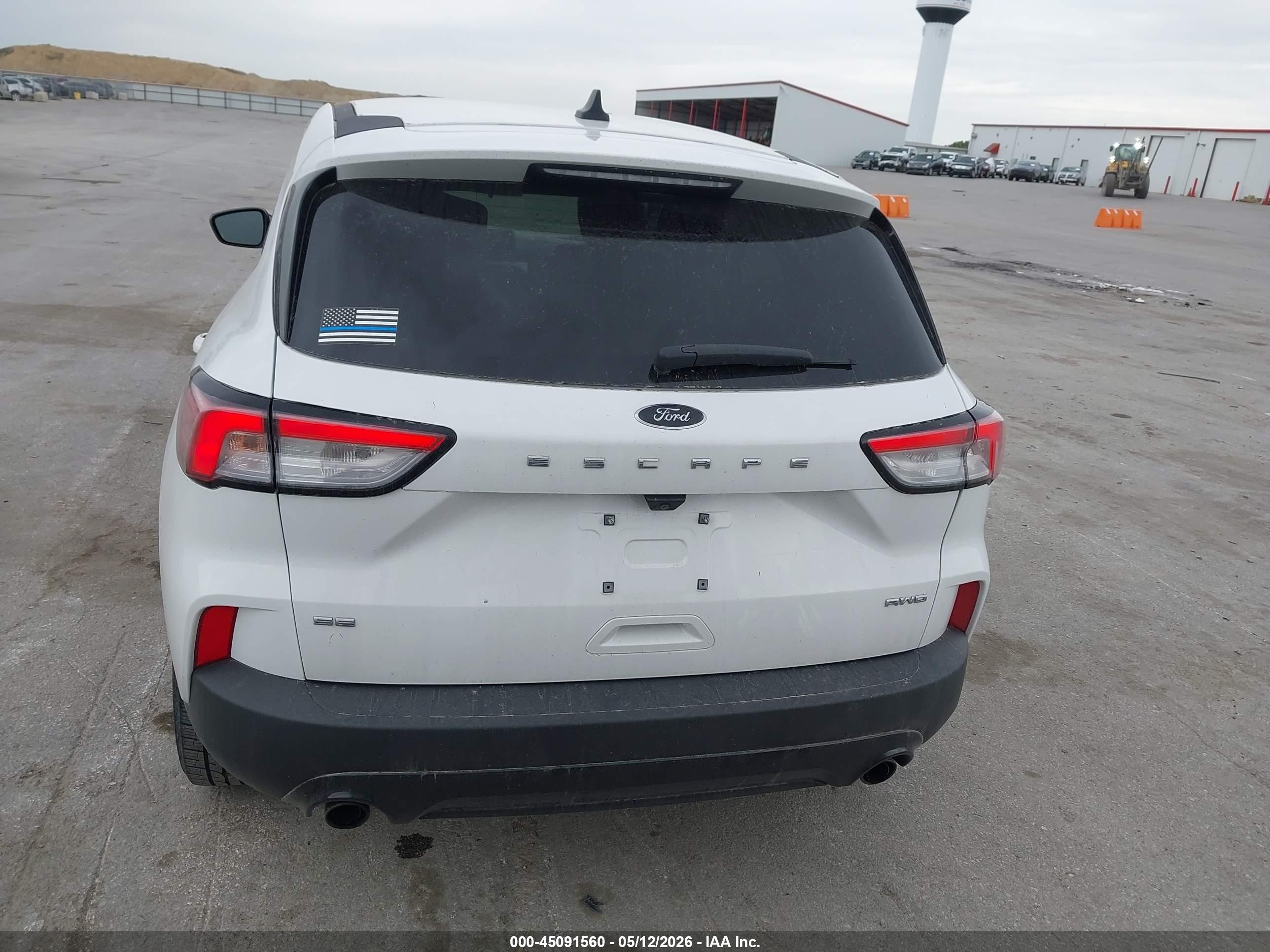 2022 Ford Escape Se Белый vin: 1FMCU9G66NUB17352