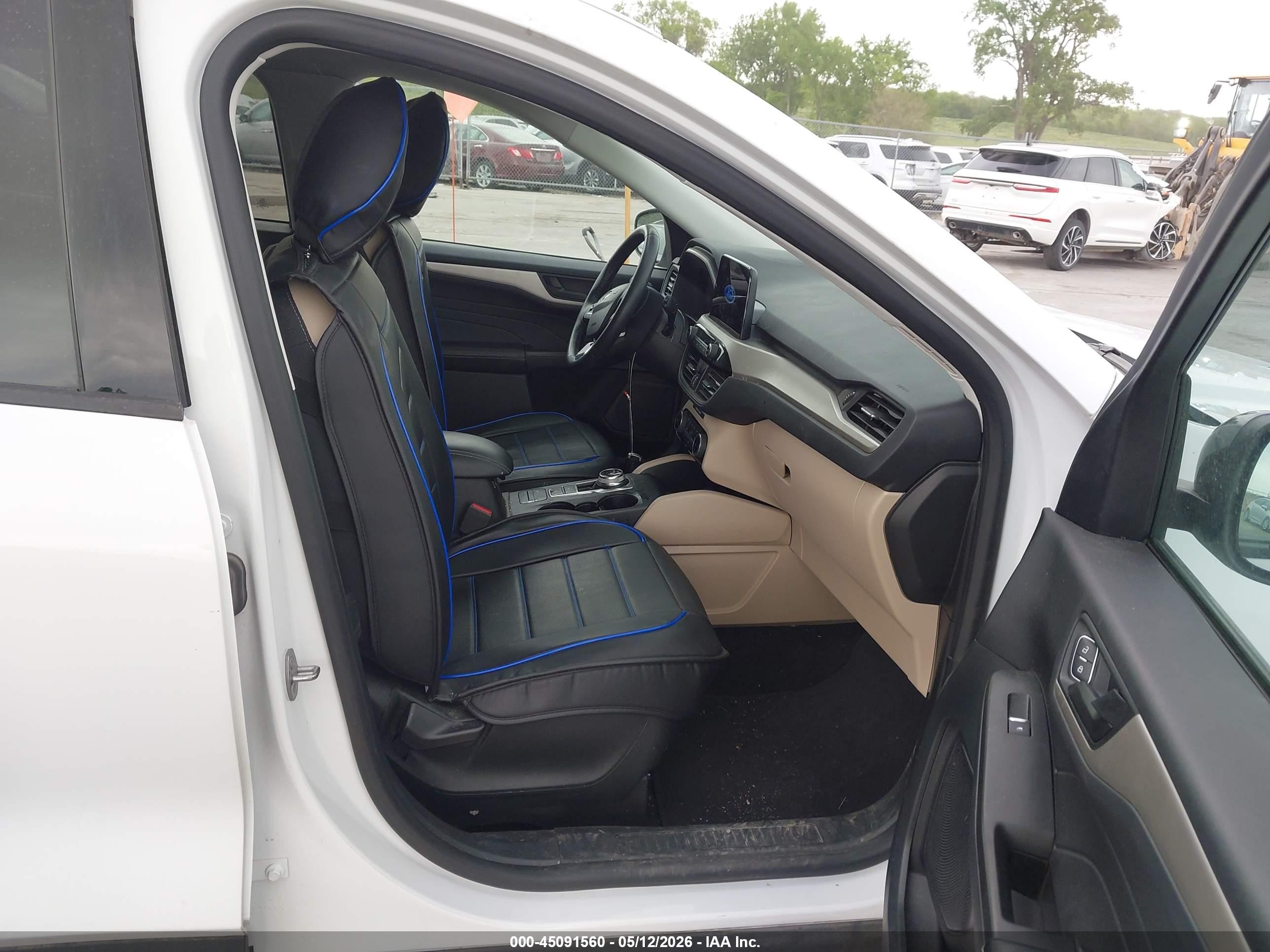2022 Ford Escape Se Белый vin: 1FMCU9G66NUB17352