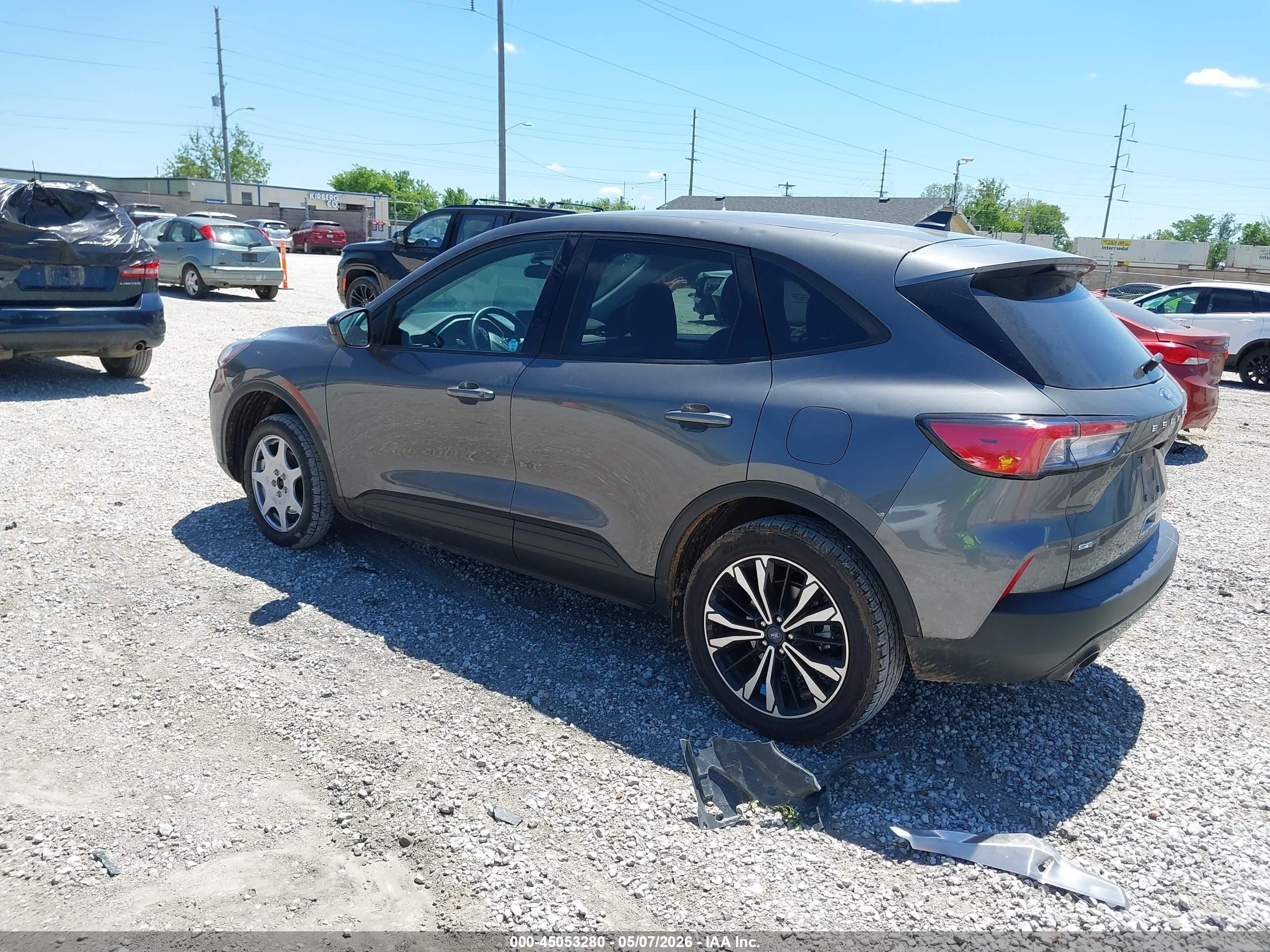 2022 Ford Escape Se Серый vin: 1FMCU9G66NUC00604