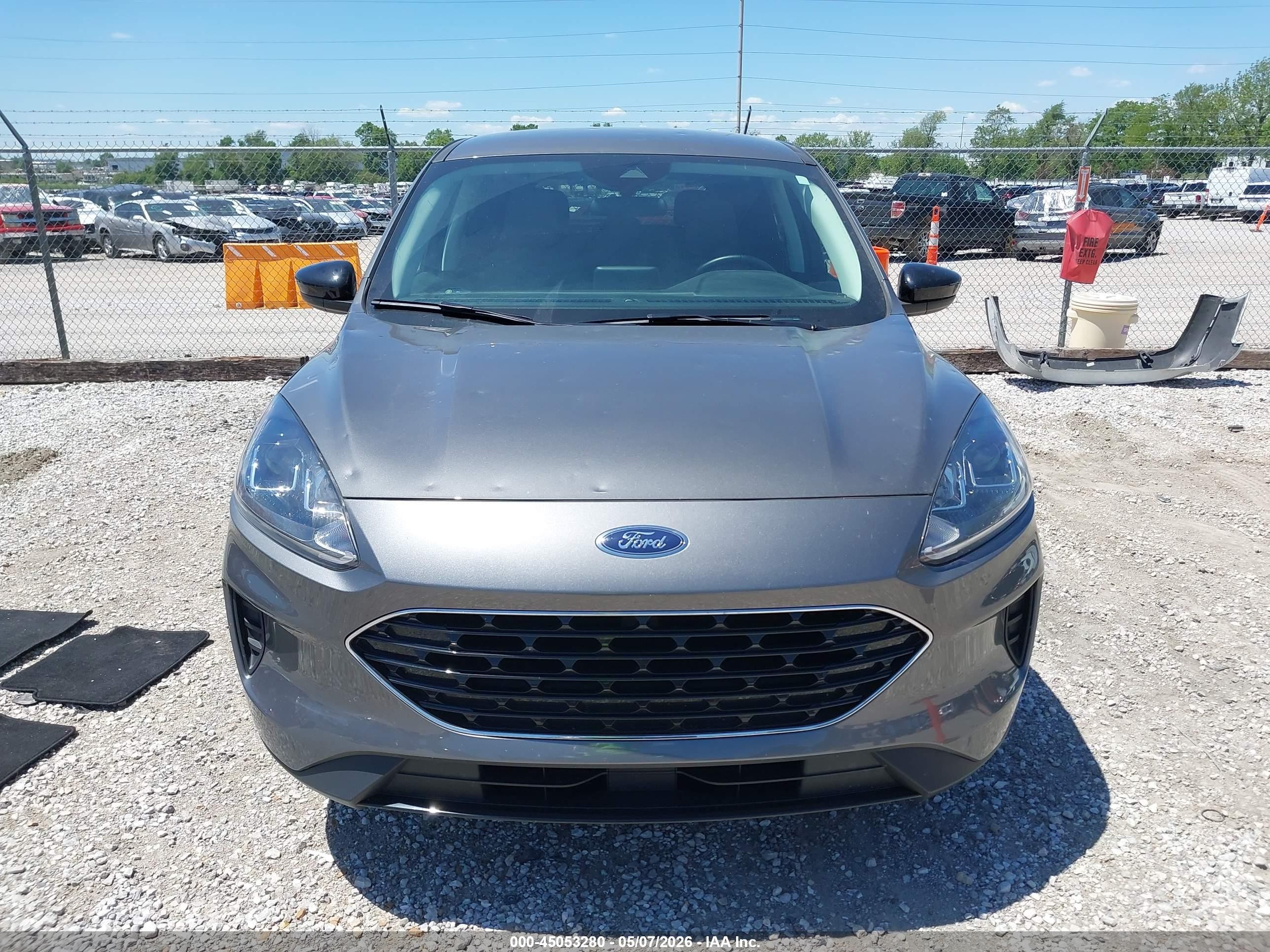 2022 Ford Escape Se Серый vin: 1FMCU9G66NUC00604