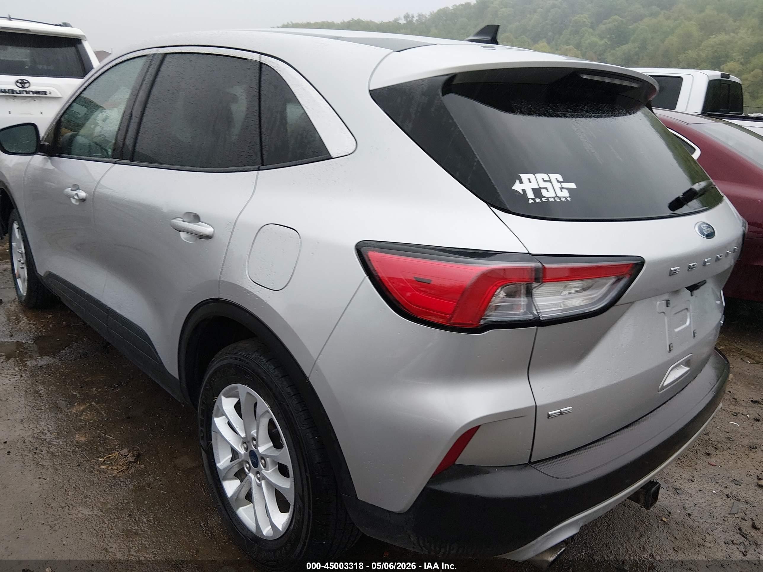 2020 Ford Escape Se Silver vin: 1FMCU9G67LUB62488