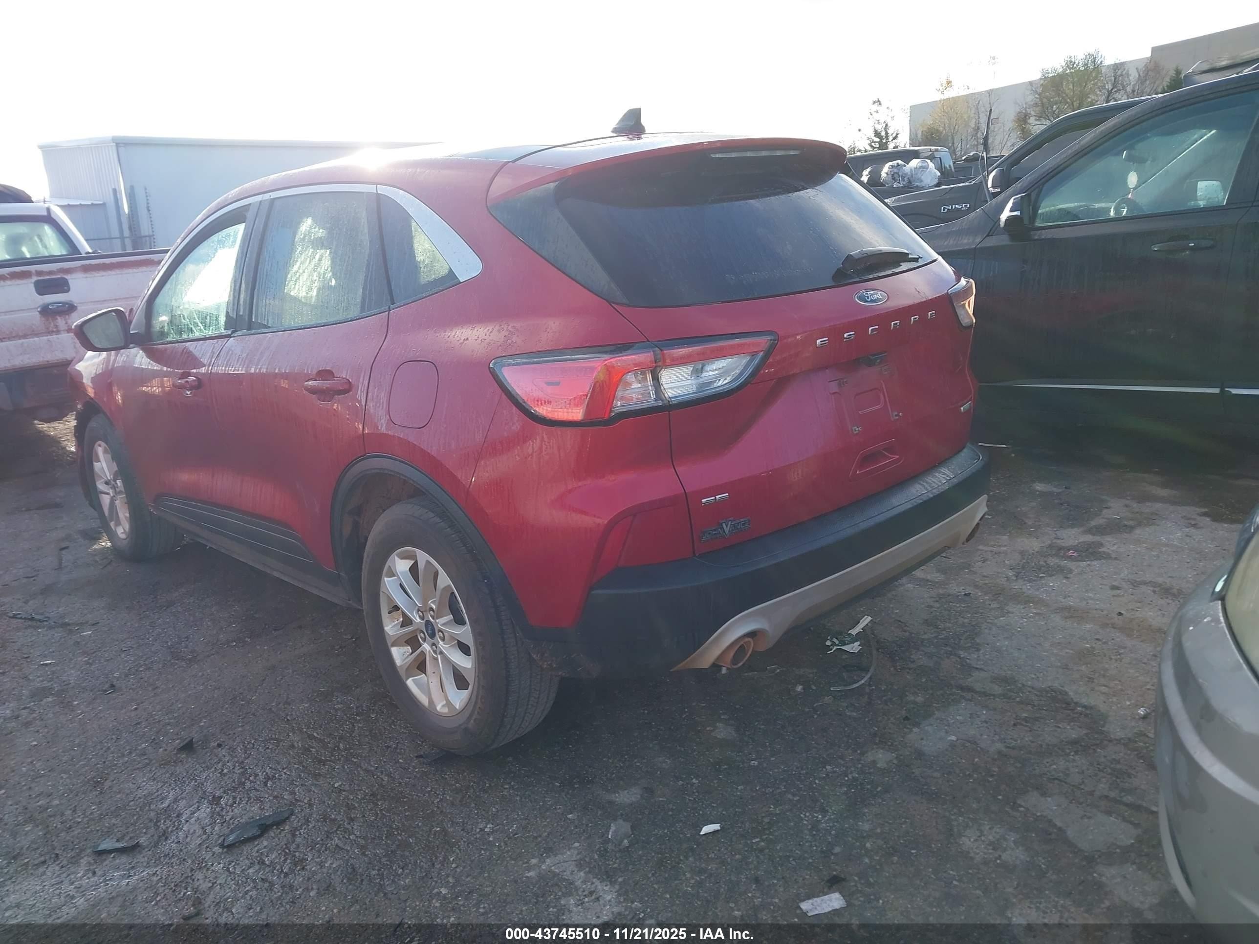 2020 Ford Escape Se Красный vin: 1FMCU9G68LUB02929