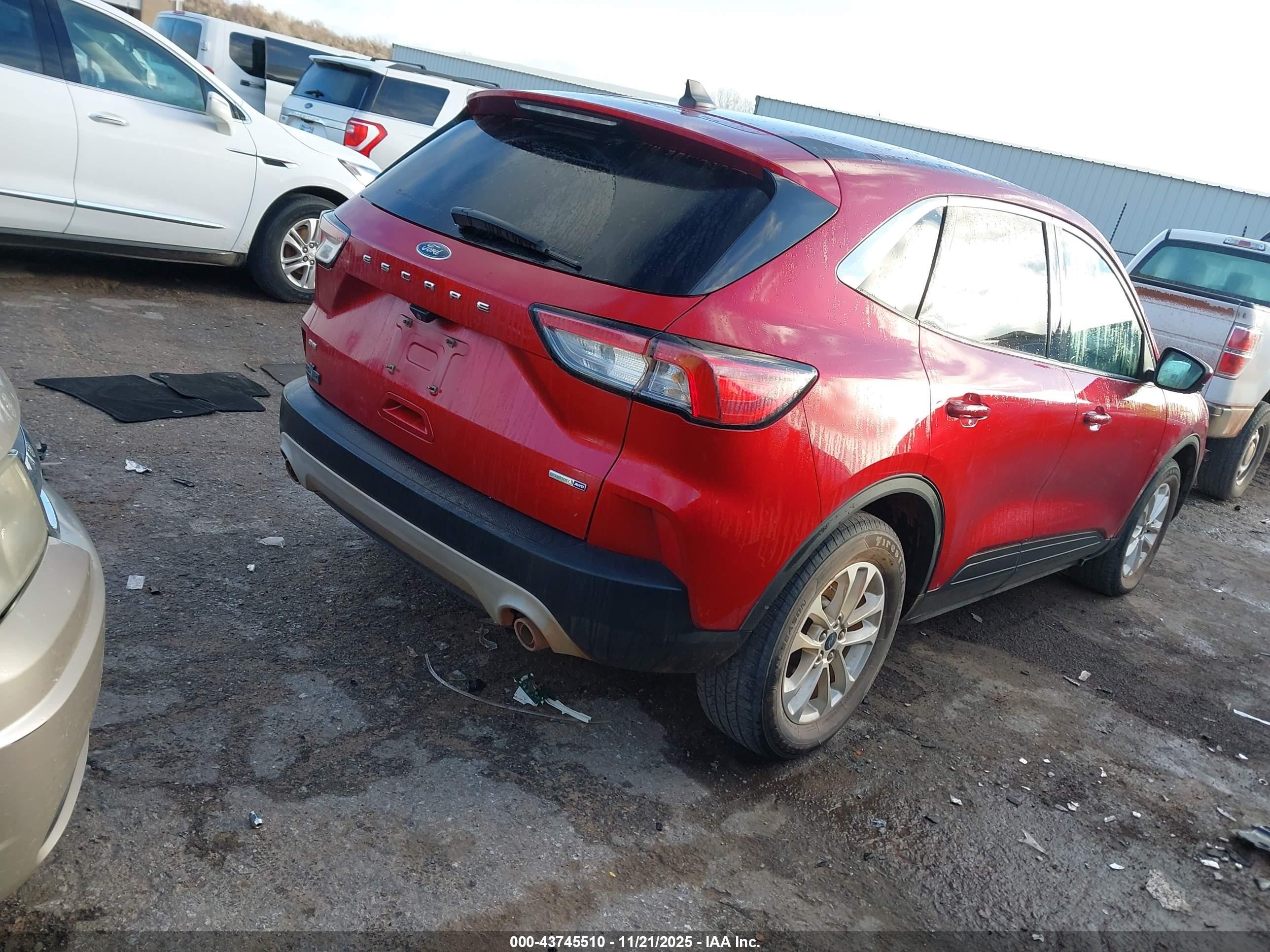 2020 Ford Escape Se Красный vin: 1FMCU9G68LUB02929