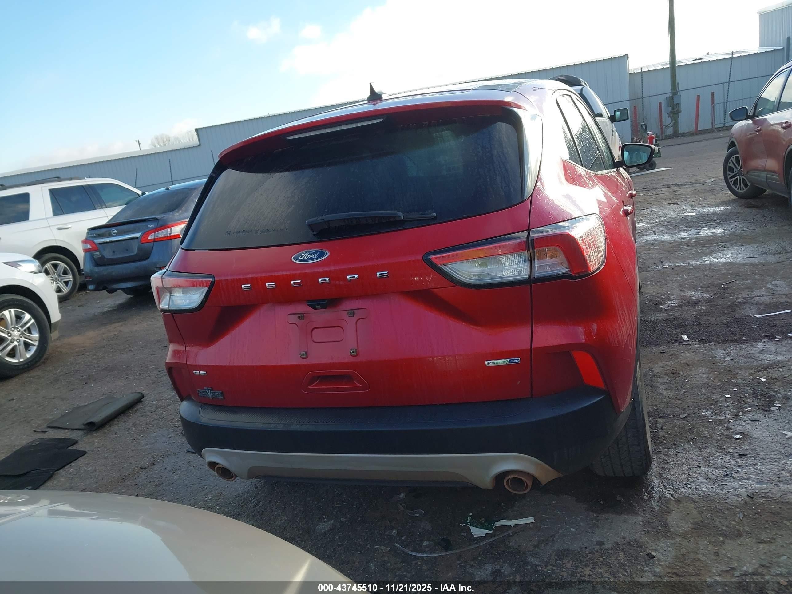2020 Ford Escape Se Красный vin: 1FMCU9G68LUB02929