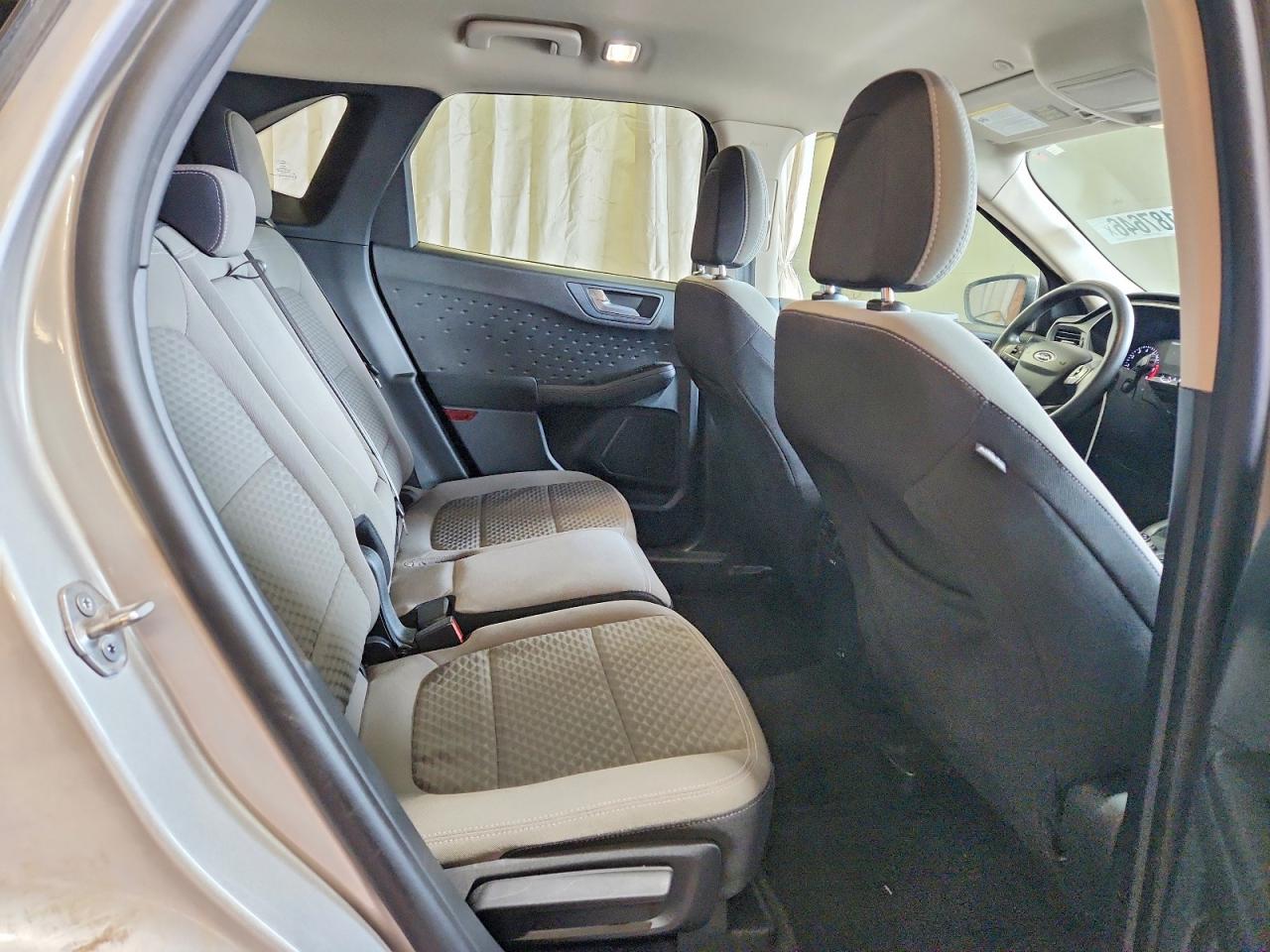 2020 Ford Escape Se Silver vin: 1FMCU9G68LUB25188