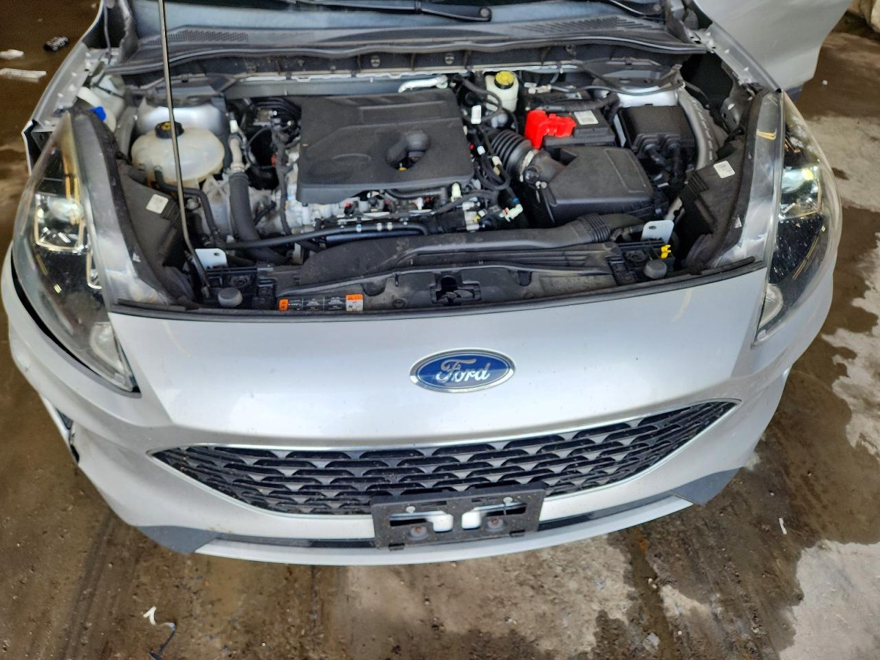 2020 Ford Escape Se Silver vin: 1FMCU9G68LUB25188