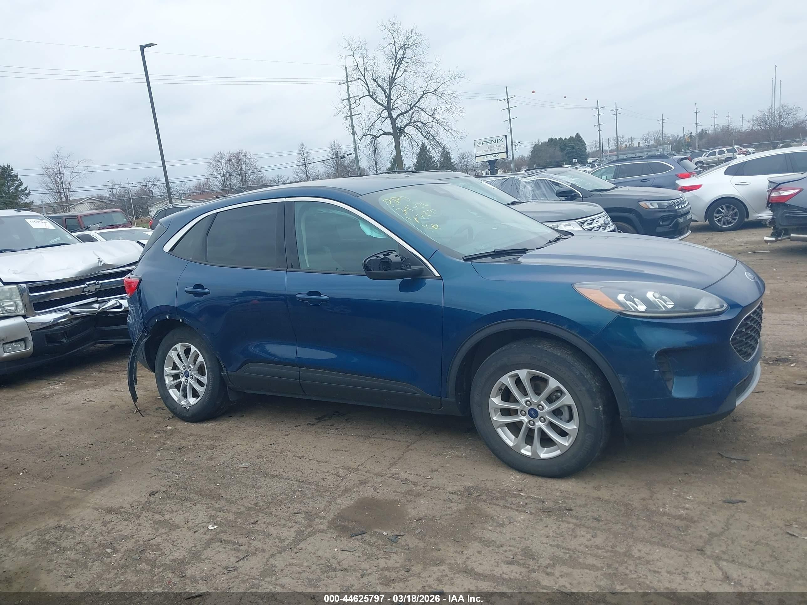 2020 Ford Escape Se Blue vin: 1FMCU9G68LUC17871