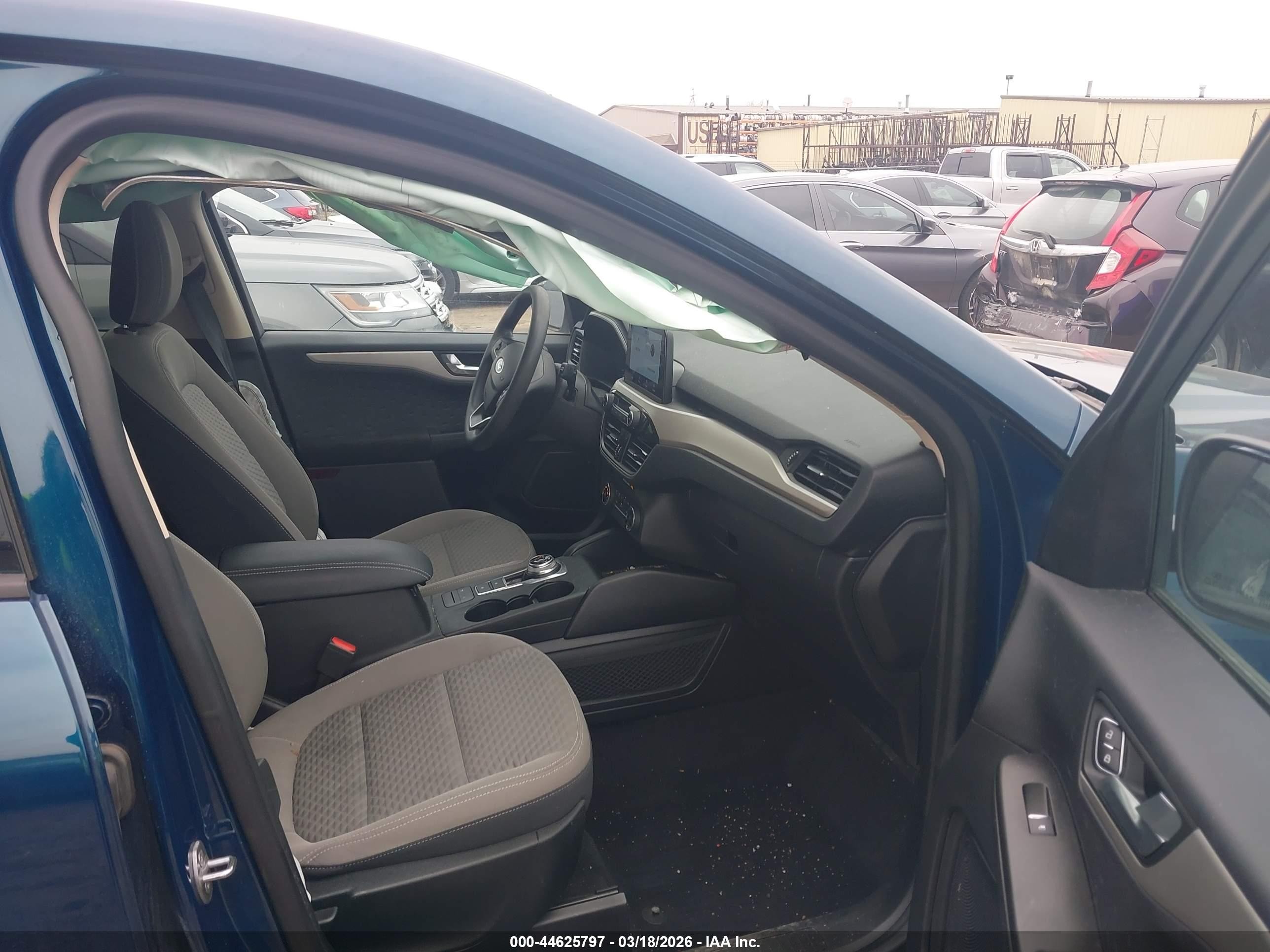 2020 Ford Escape Se Blue vin: 1FMCU9G68LUC17871