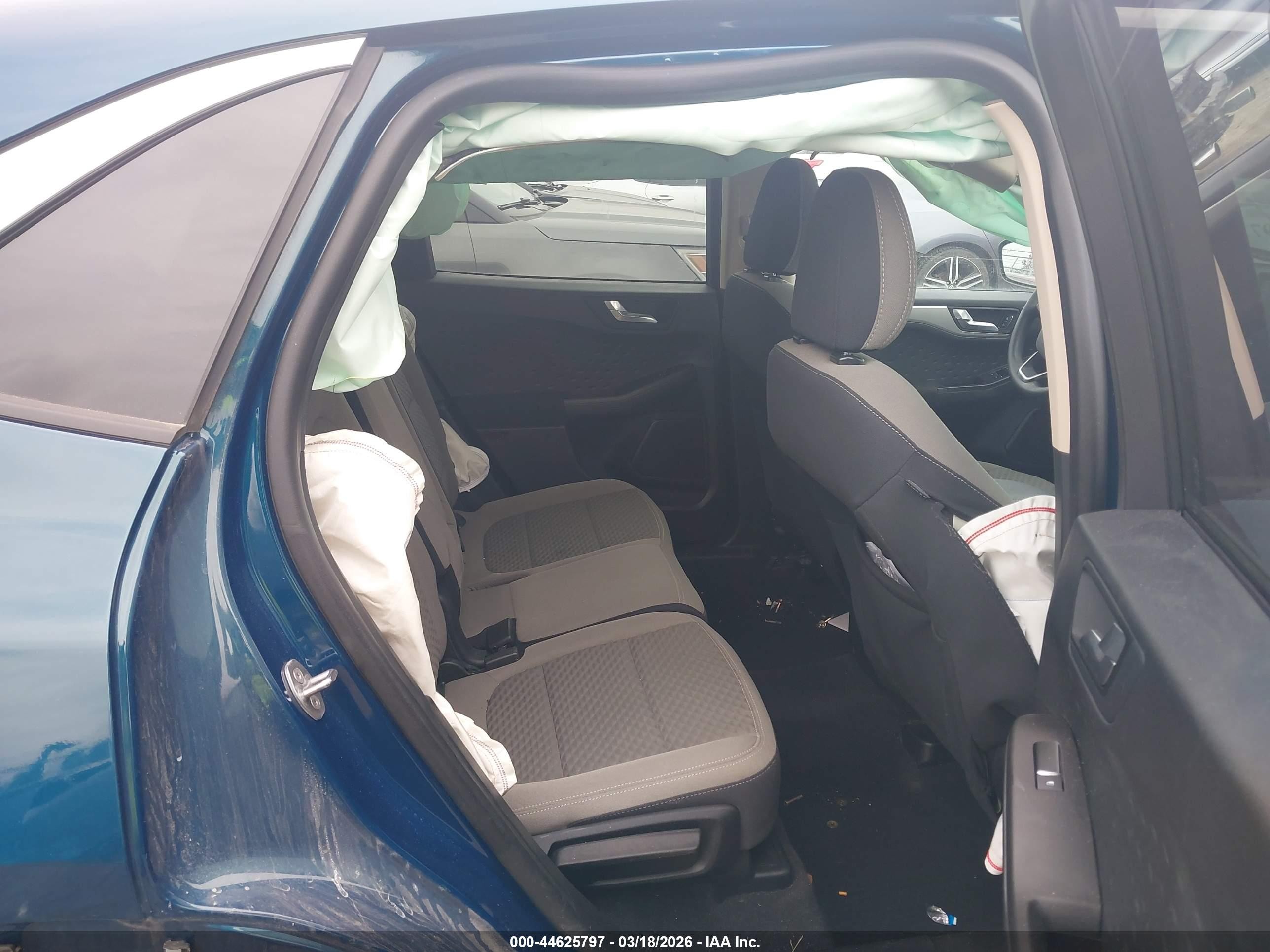 2020 Ford Escape Se Blue vin: 1FMCU9G68LUC17871