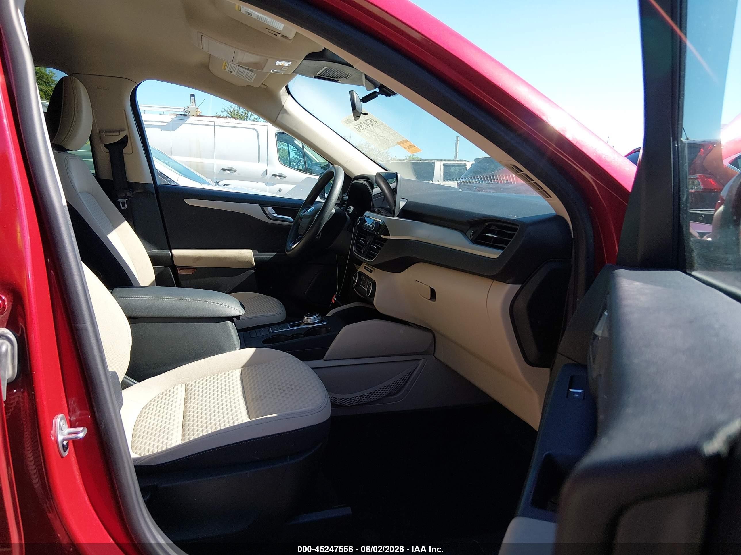 2020 Ford Escape Se Красный vin: 1FMCU9G69LUC21640