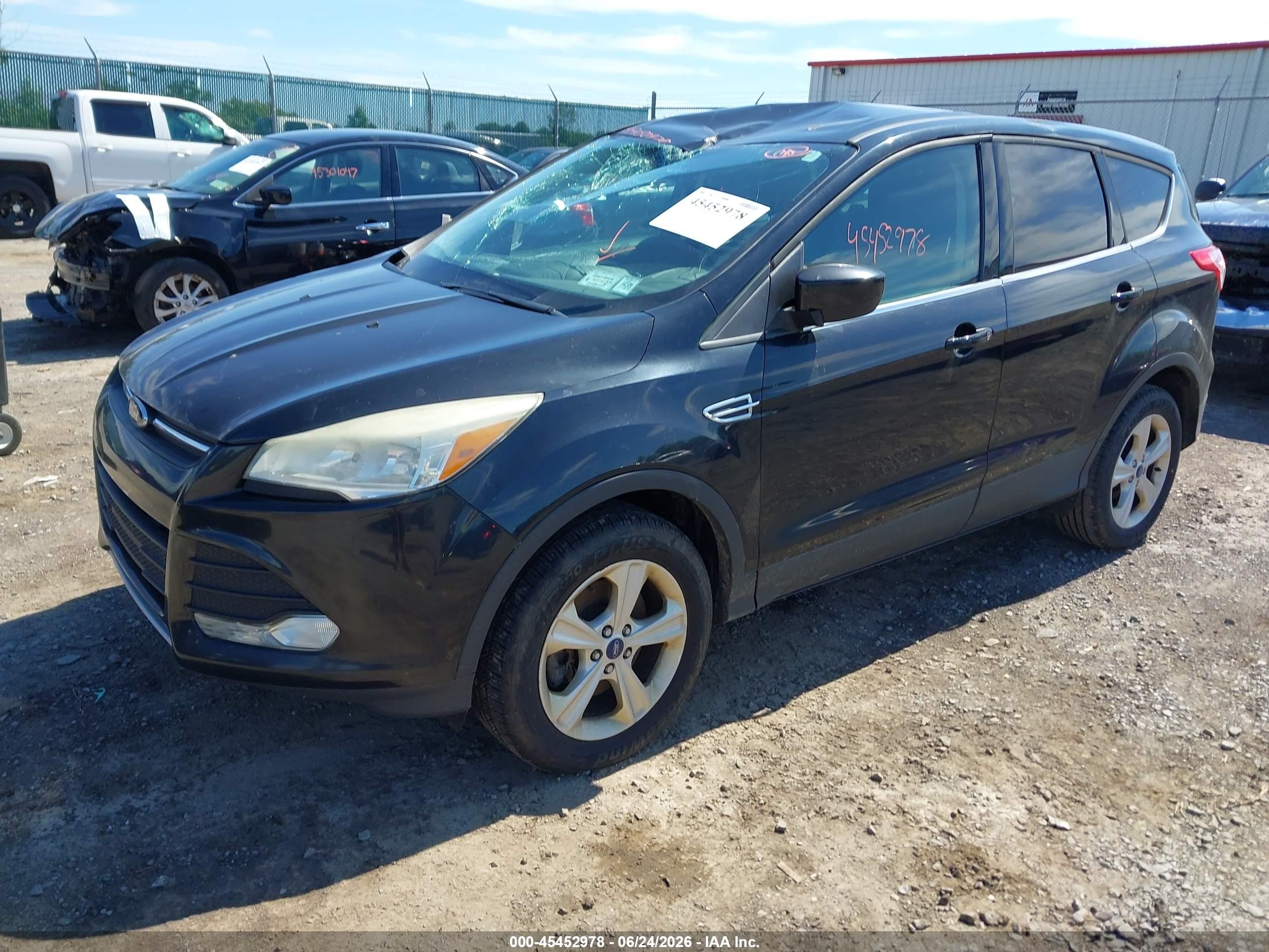 2014 Ford Escape Se Черный vin: 1FMCU9G90EUA66053