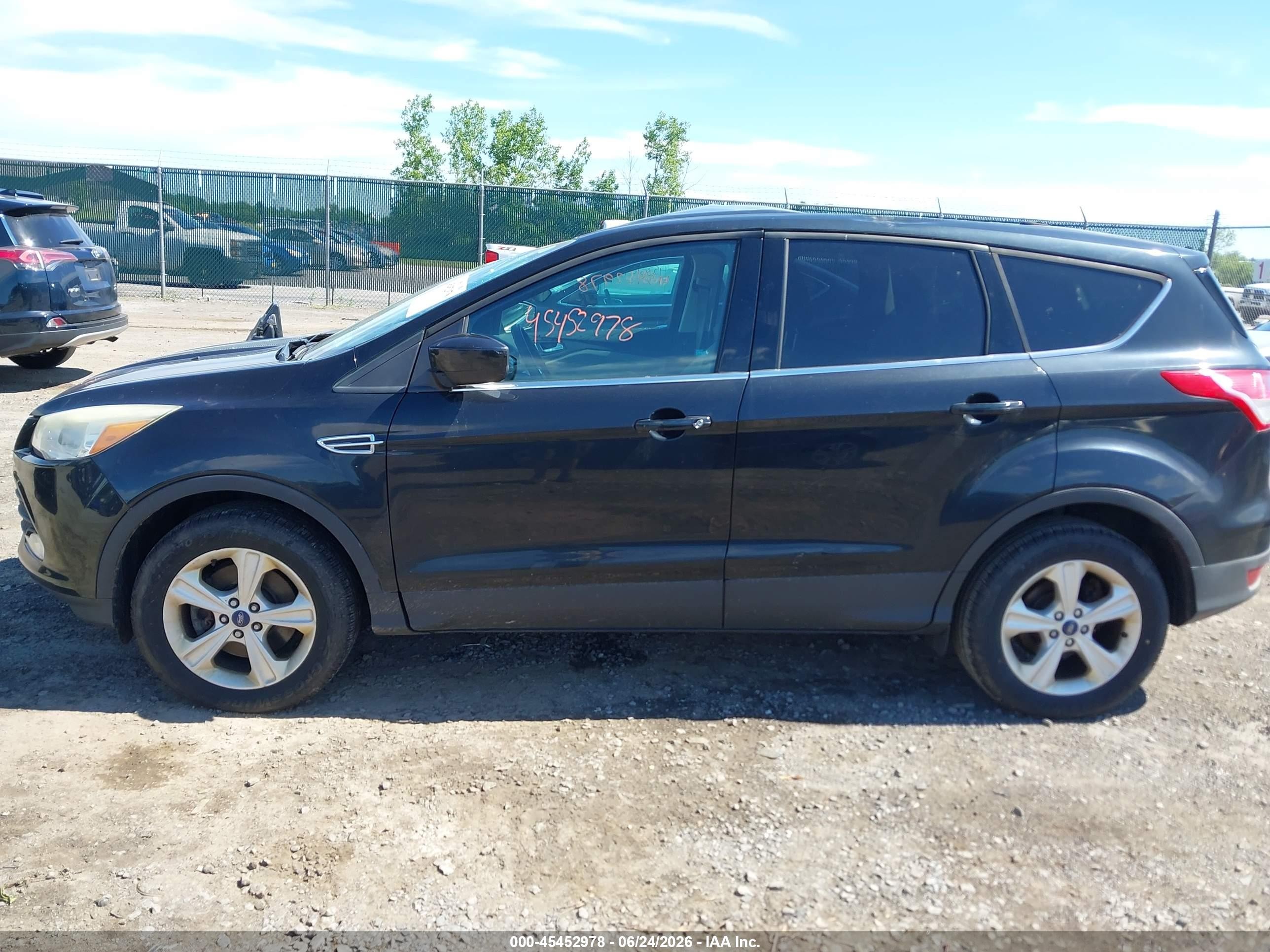 2014 Ford Escape Se Черный vin: 1FMCU9G90EUA66053