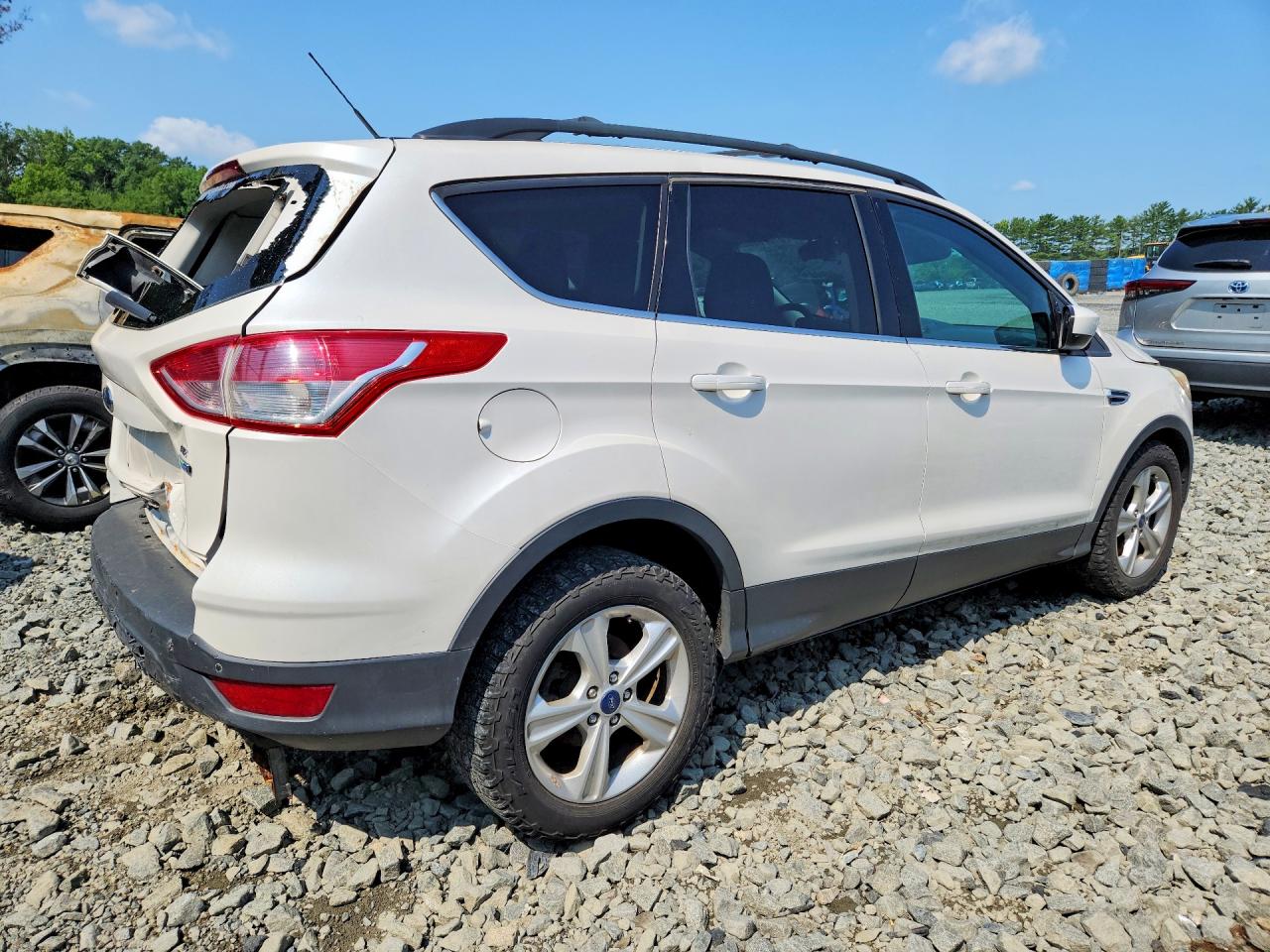 2014 Ford Escape Se Белый vin: 1FMCU9G90EUA88795