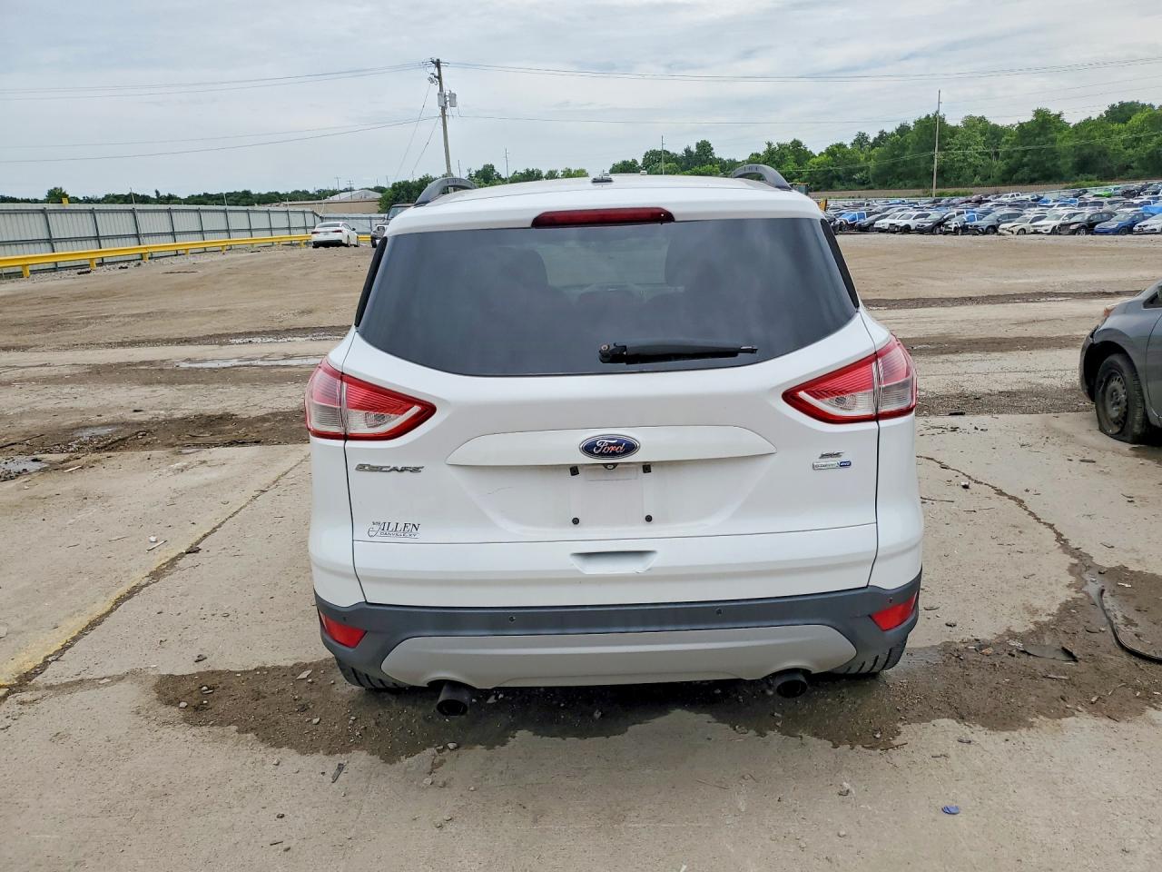 2014 Ford Escape Se White vin: 1FMCU9G90EUB83471