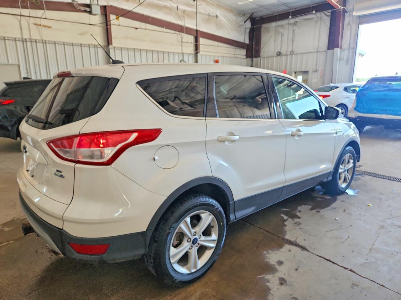 2014 Ford Escape Se White vin: 1FMCU9G90EUD56695
