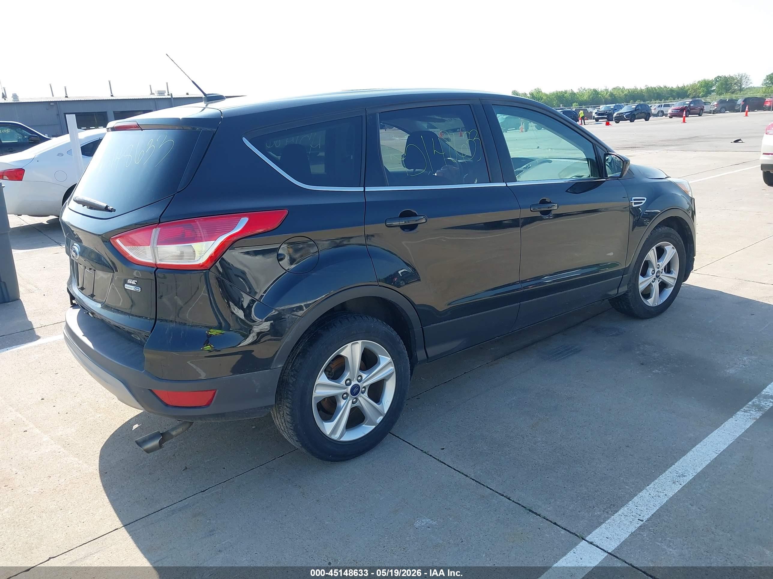 2015 Ford Escape Se Черный vin: 1FMCU9G90FUA09997