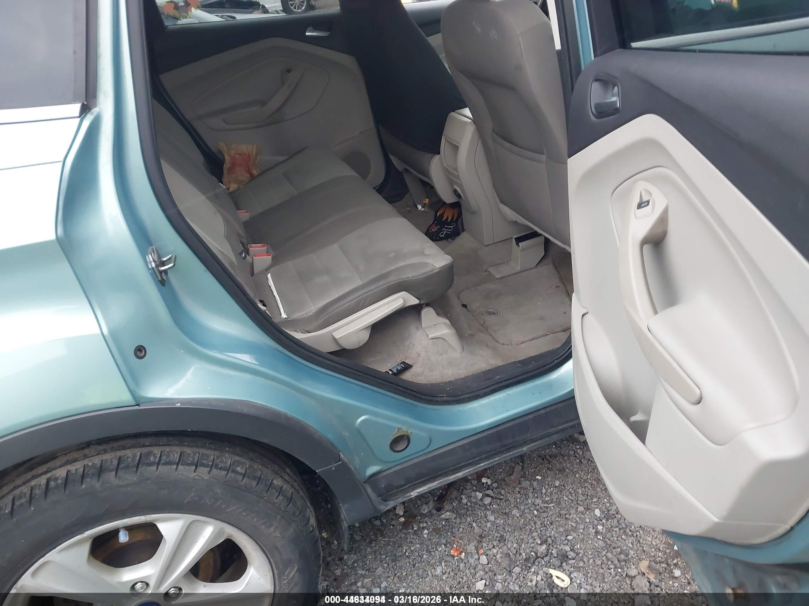 2013 Ford Escape Se Teal vin: 1FMCU9G91DUD00151
