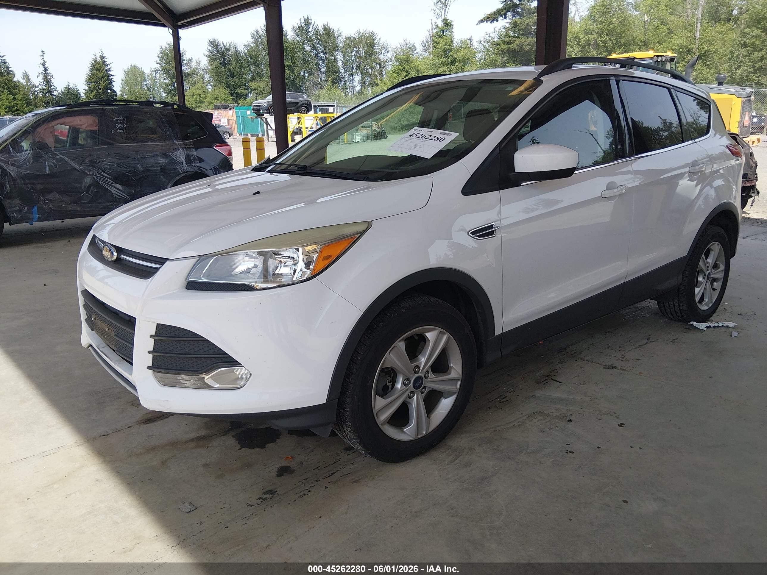 2014 Ford Escape Se Белый vin: 1FMCU9G91EUE01806