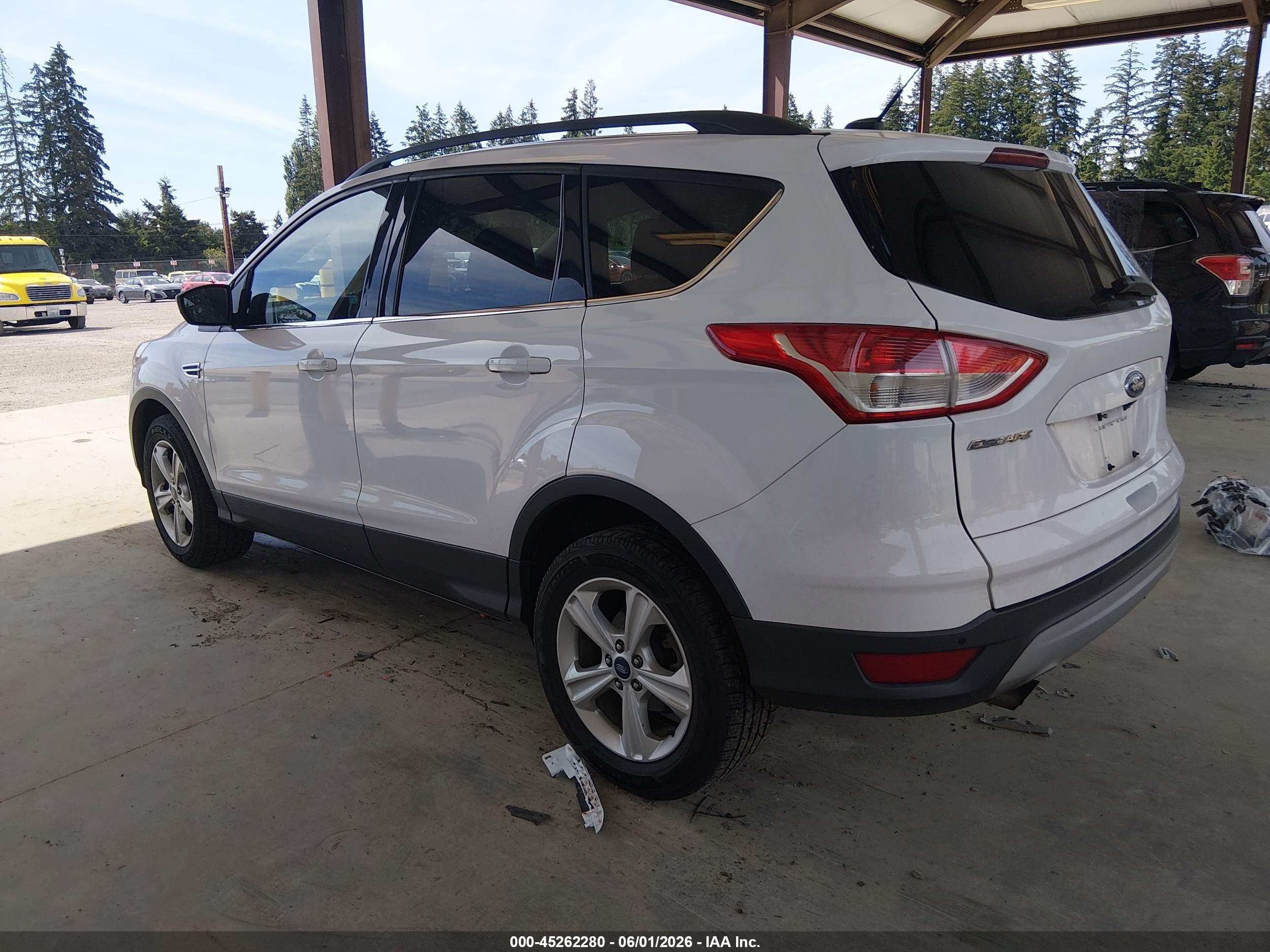 2014 Ford Escape Se Белый vin: 1FMCU9G91EUE01806
