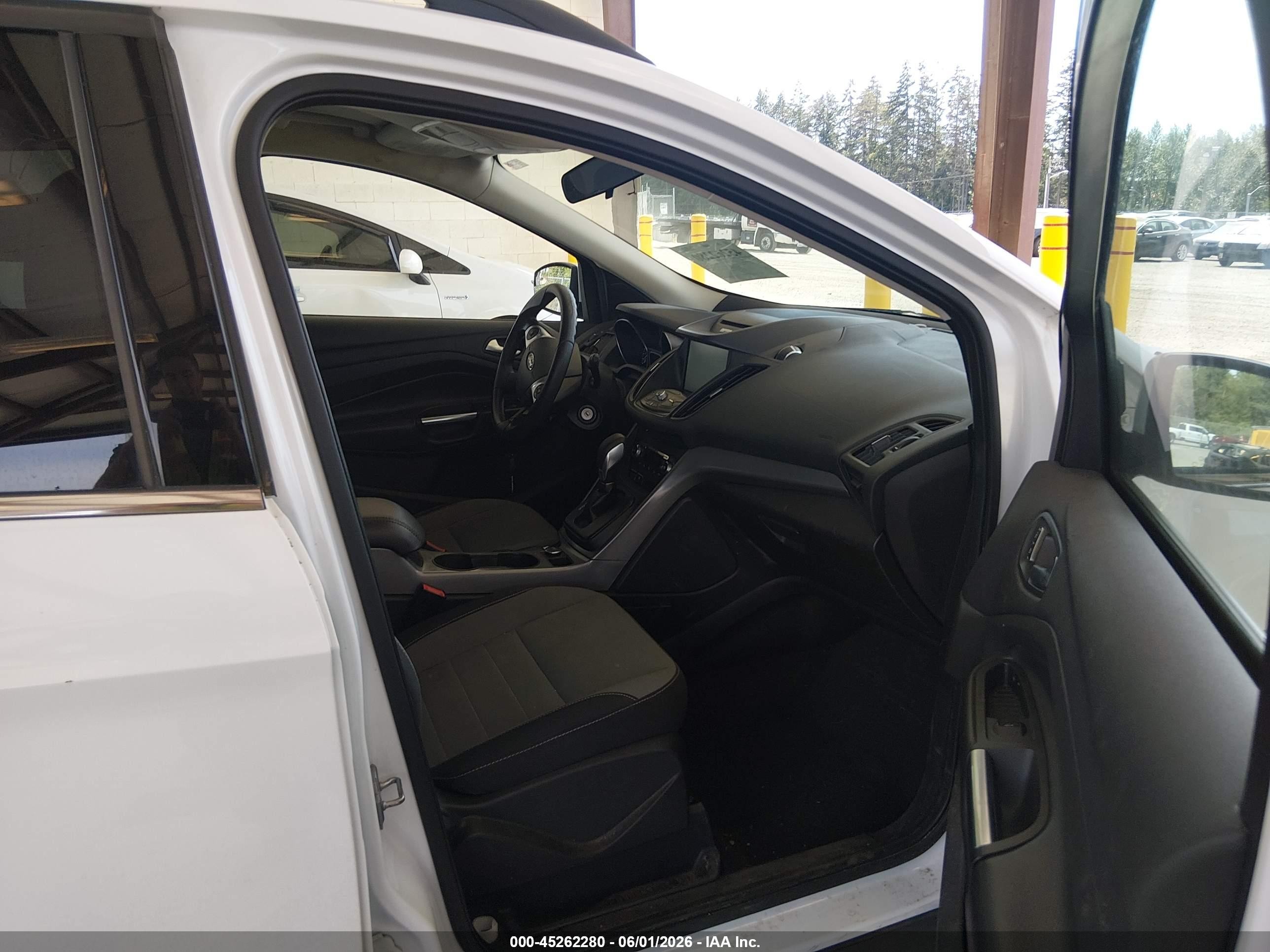 2014 Ford Escape Se Белый vin: 1FMCU9G91EUE01806