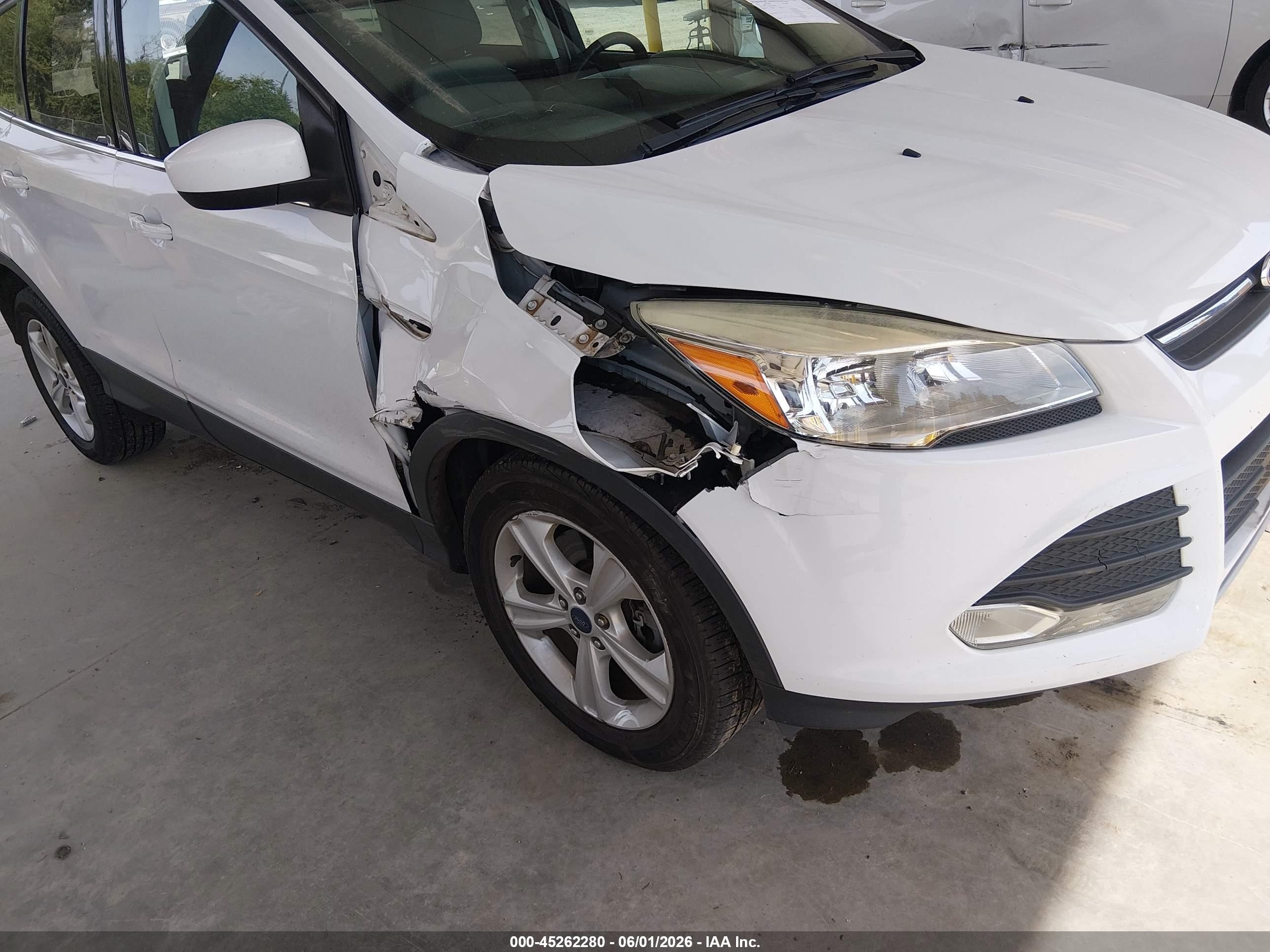 2014 Ford Escape Se Белый vin: 1FMCU9G91EUE01806