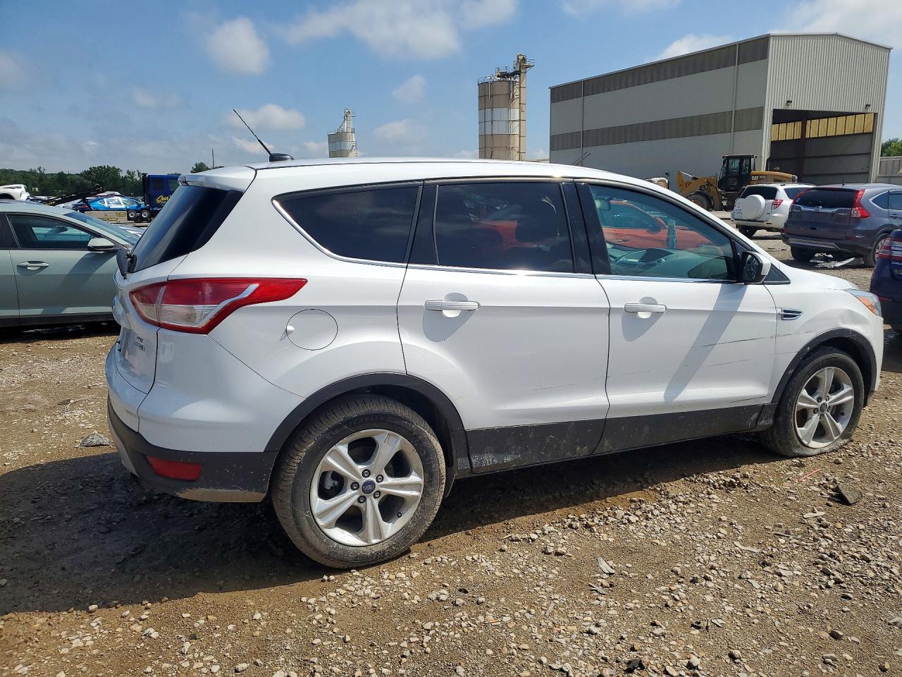 2015 Ford Escape 4d S White vin: 1FMCU9G91FUB06139