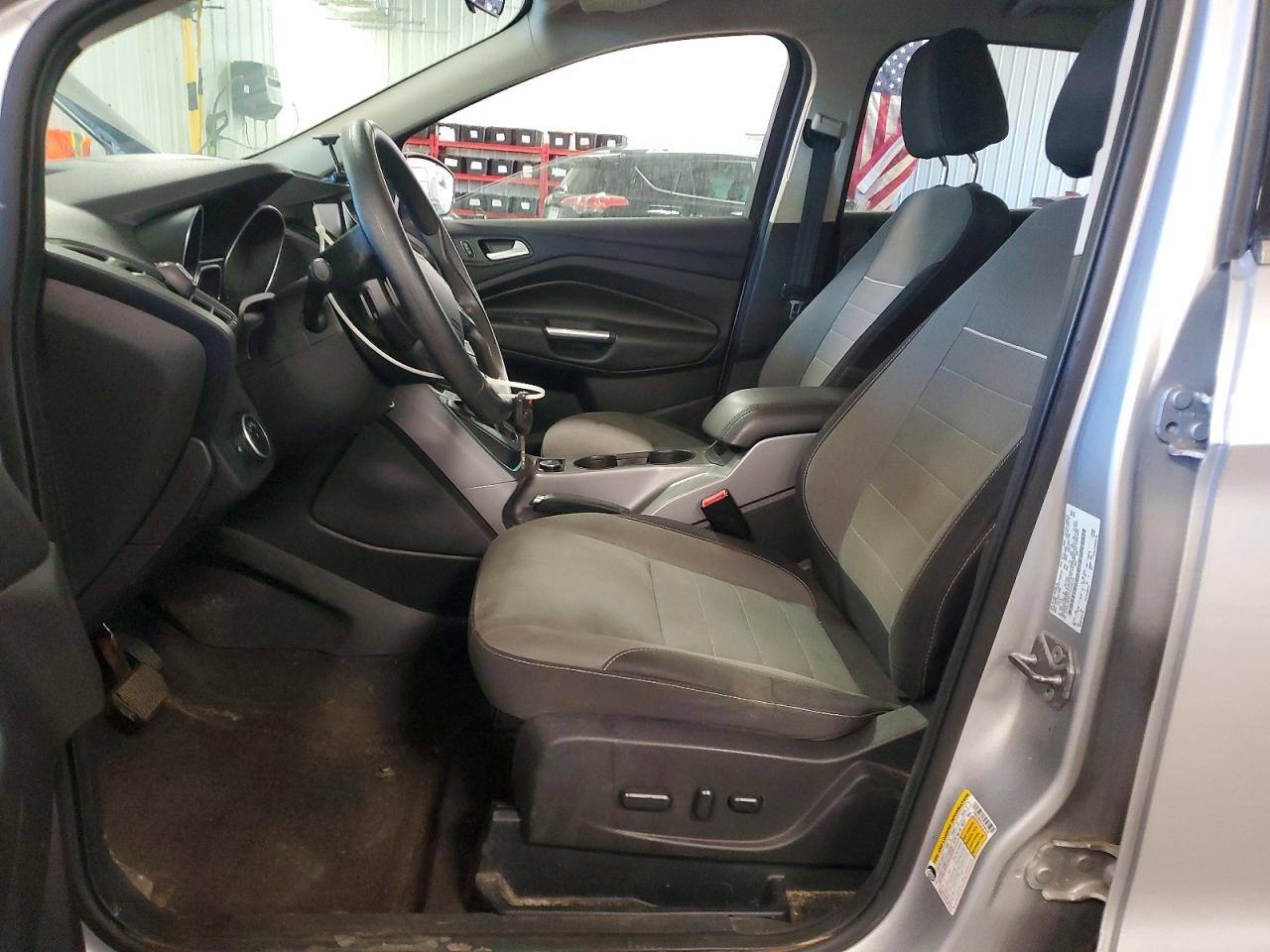 2015 Ford Escape Se Серебряный vin: 1FMCU9G91FUC66165