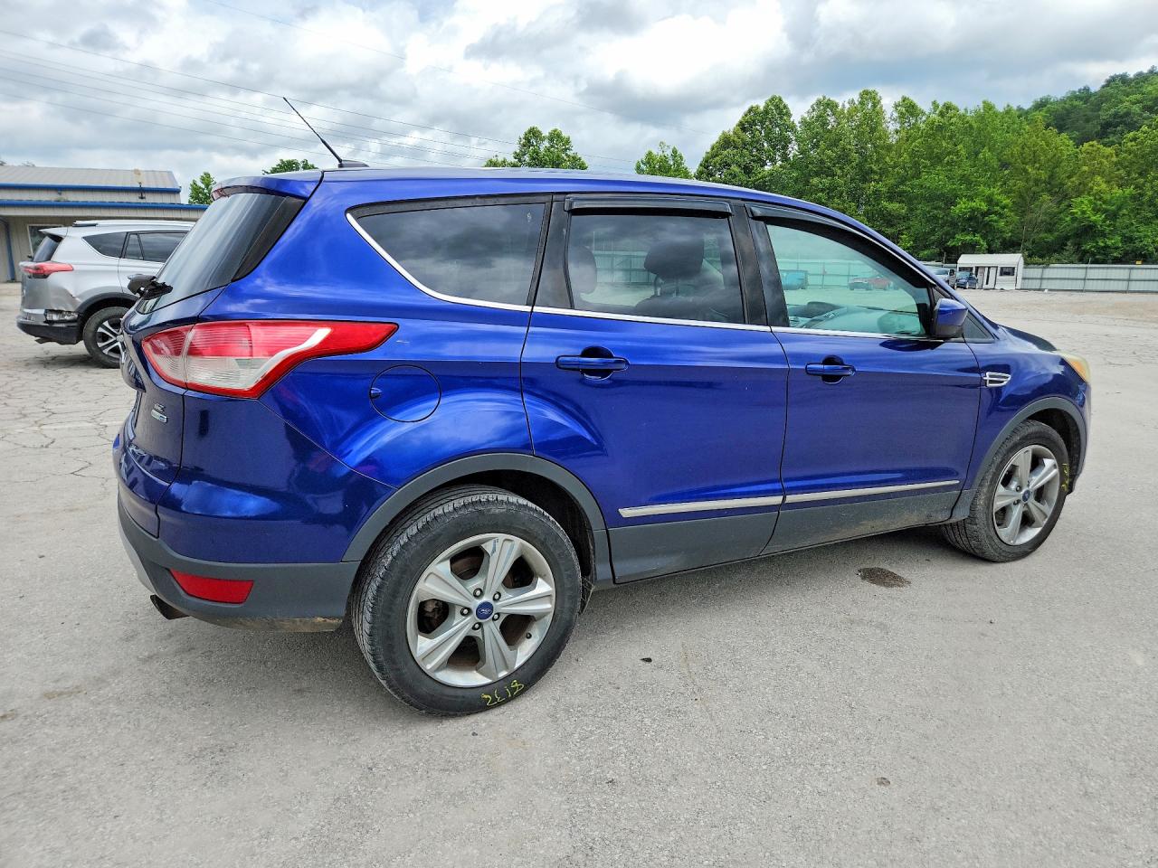 2016 Ford Escape Se Синий vin: 1FMCU9G91GUA22873