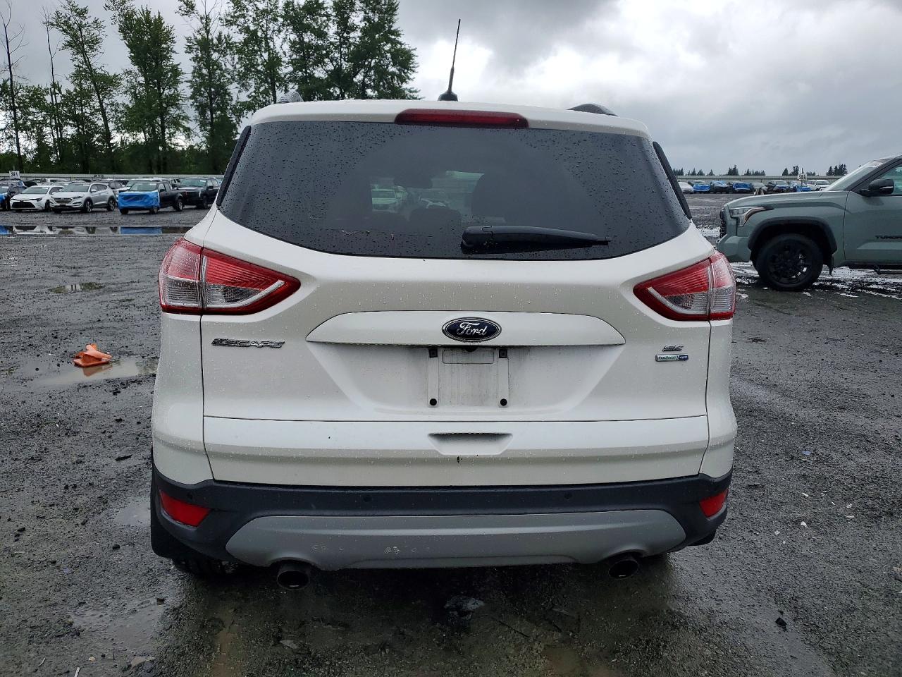 2016 Ford Escape Se White vin: 1FMCU9G91GUB61188
