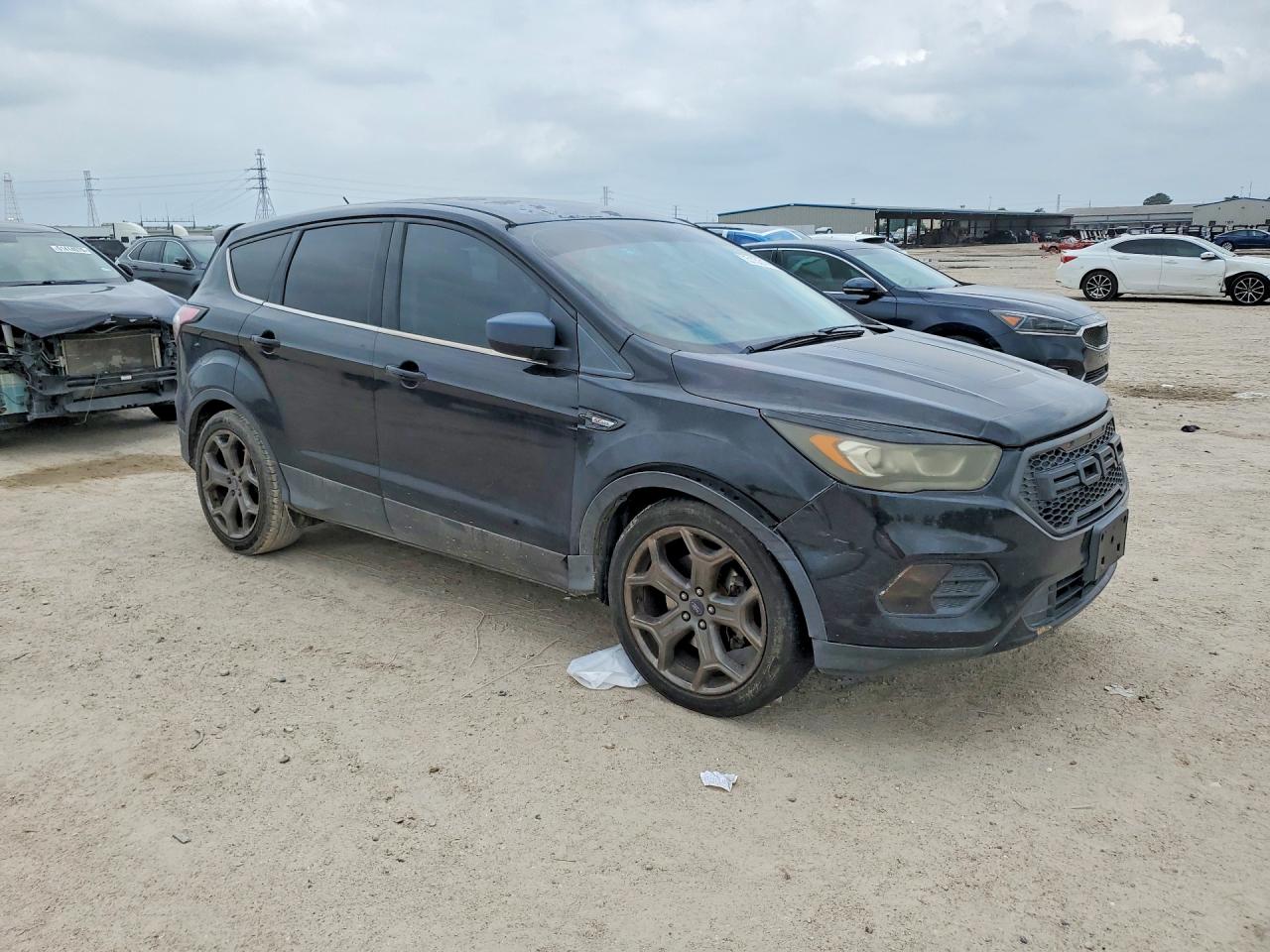 2017 Ford Escape Se Black vin: 1FMCU9G91HUC53483