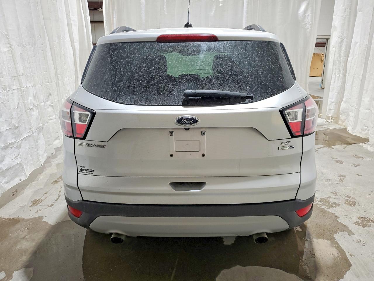 2018 Ford Escape Se Silver vin: 1FMCU9G91JUC41405