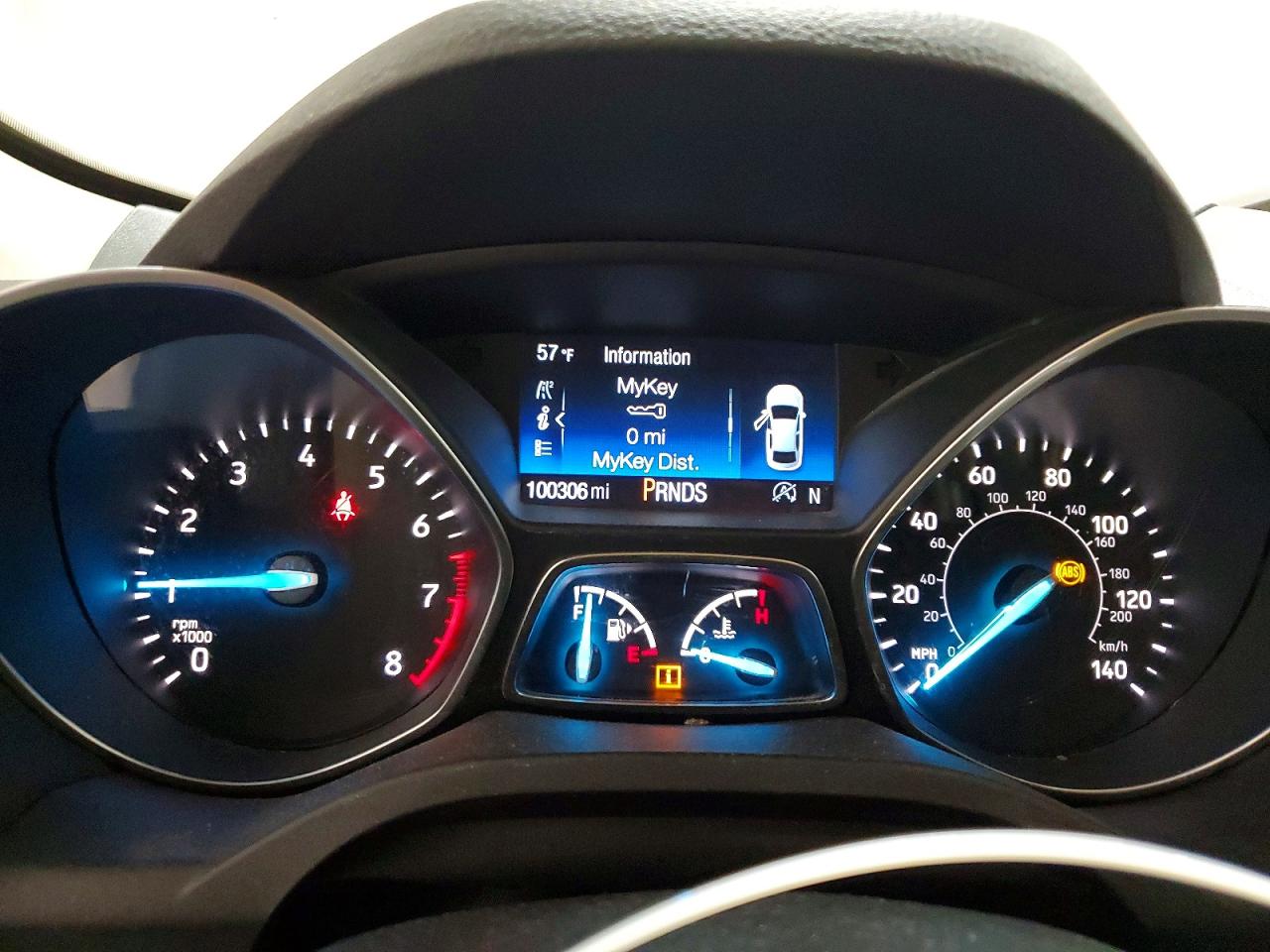 2018 Ford Escape Se Silver vin: 1FMCU9G91JUC41405