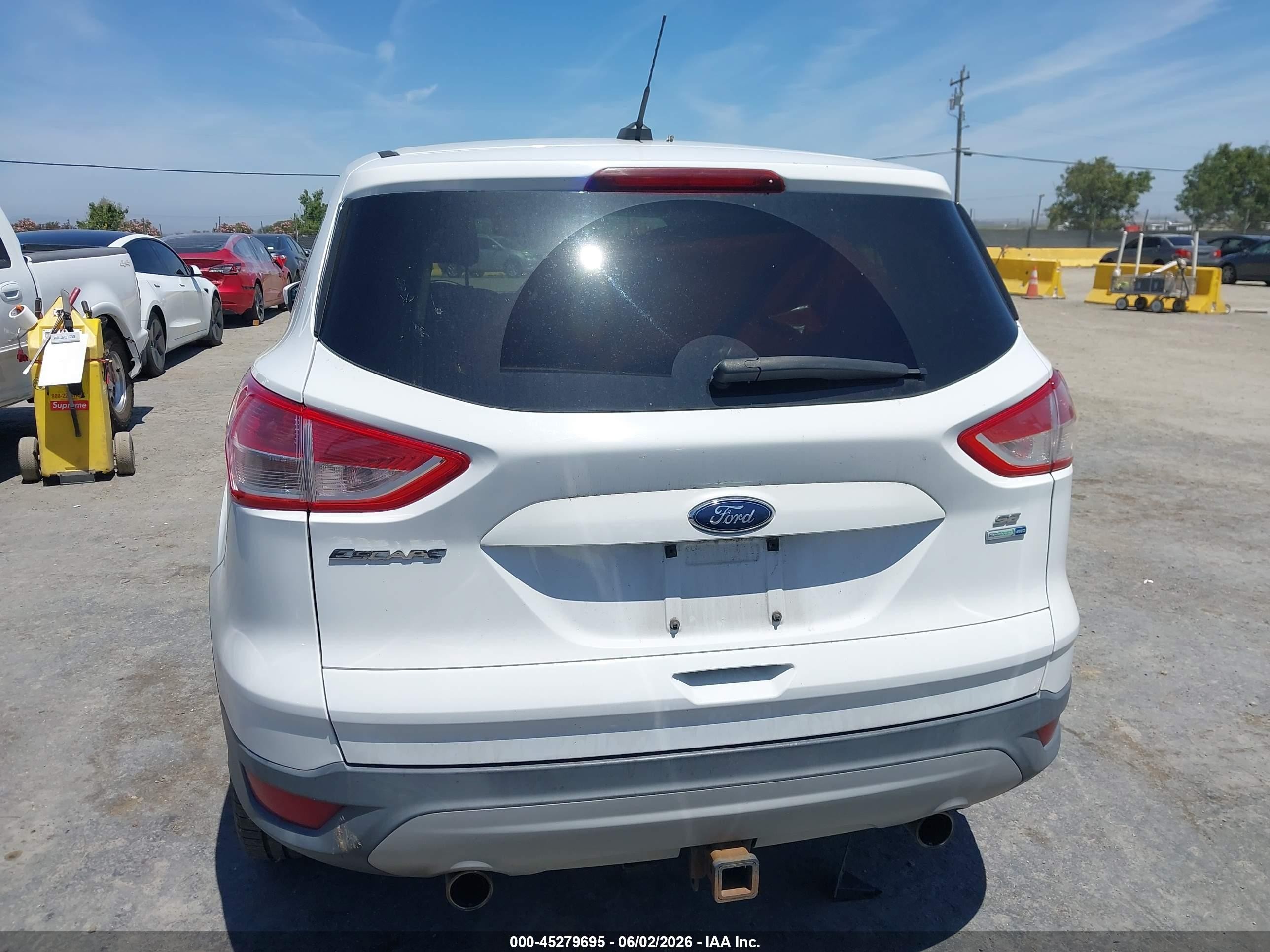 2013 Ford Escape Se Белый vin: 1FMCU9G92DUB70882
