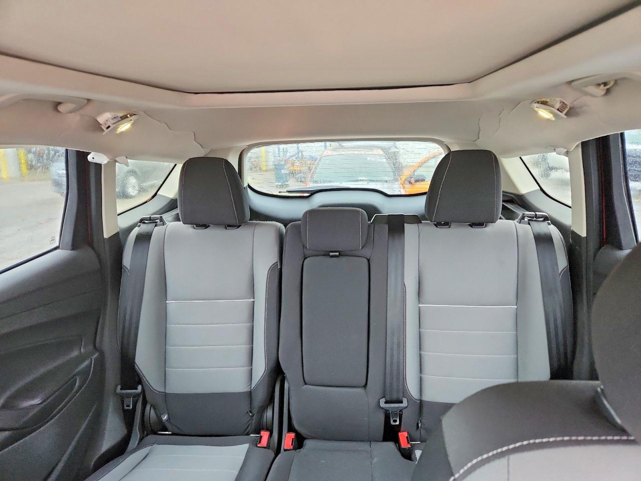 2015 Ford Escape Se Red vin: 1FMCU9G92FUB80816