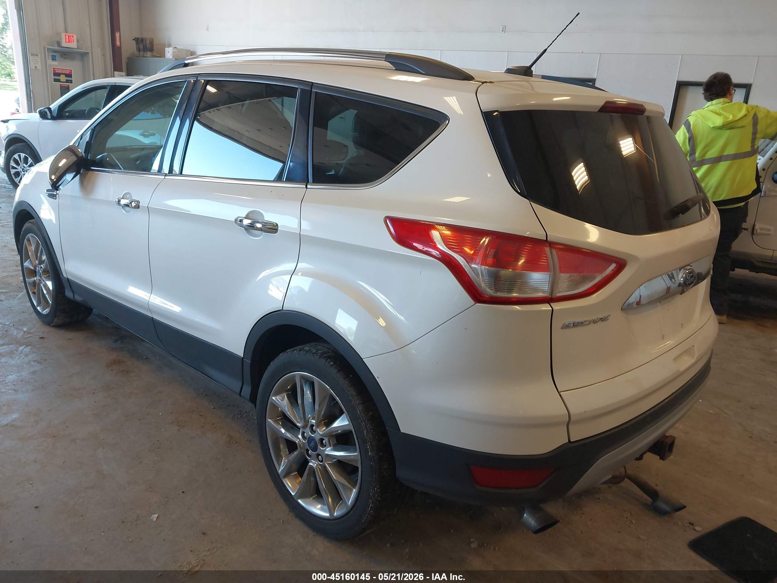 2015 Ford Escape Se Белый vin: 1FMCU9G92FUB83733