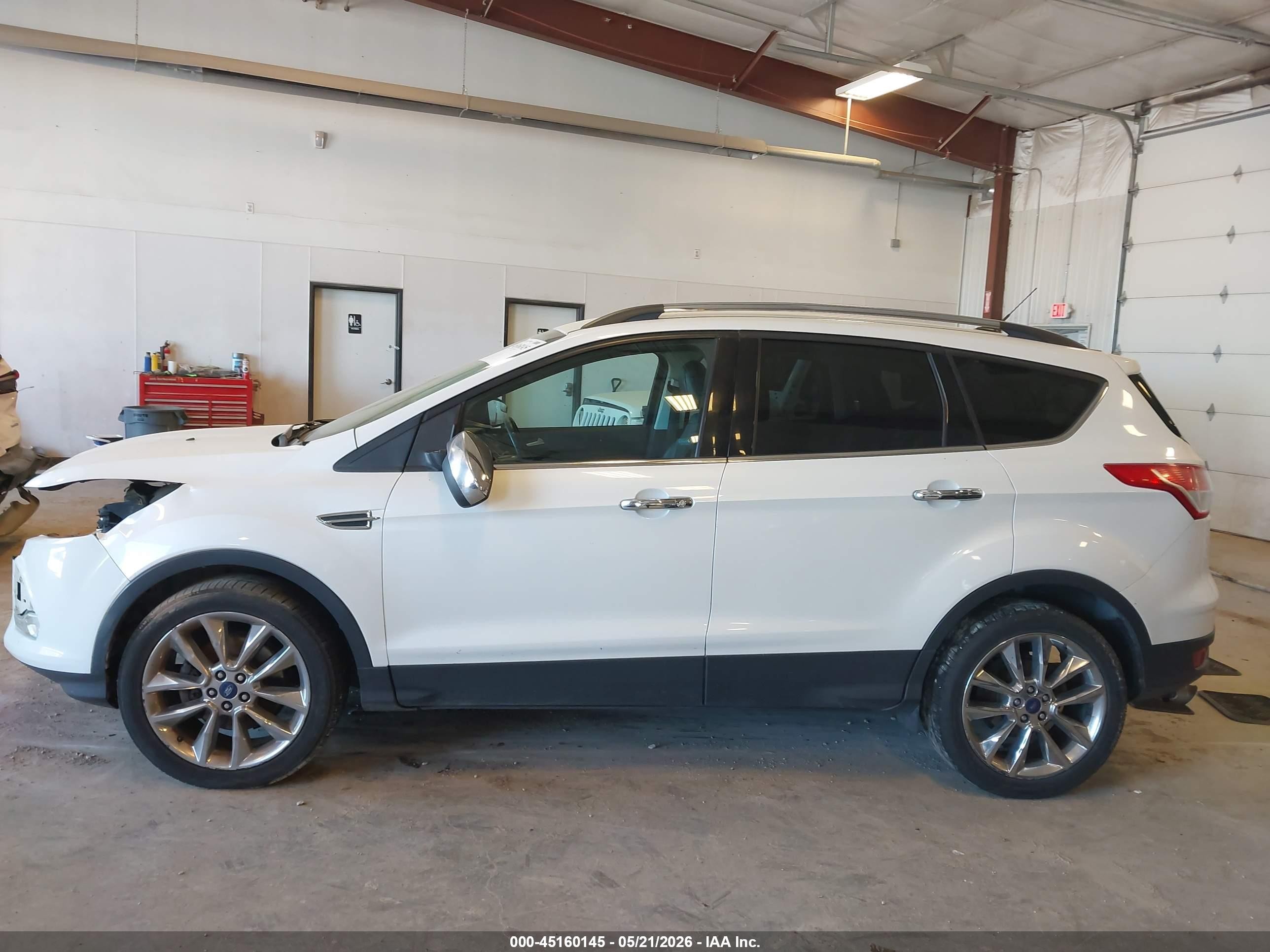 2015 Ford Escape Se Белый vin: 1FMCU9G92FUB83733