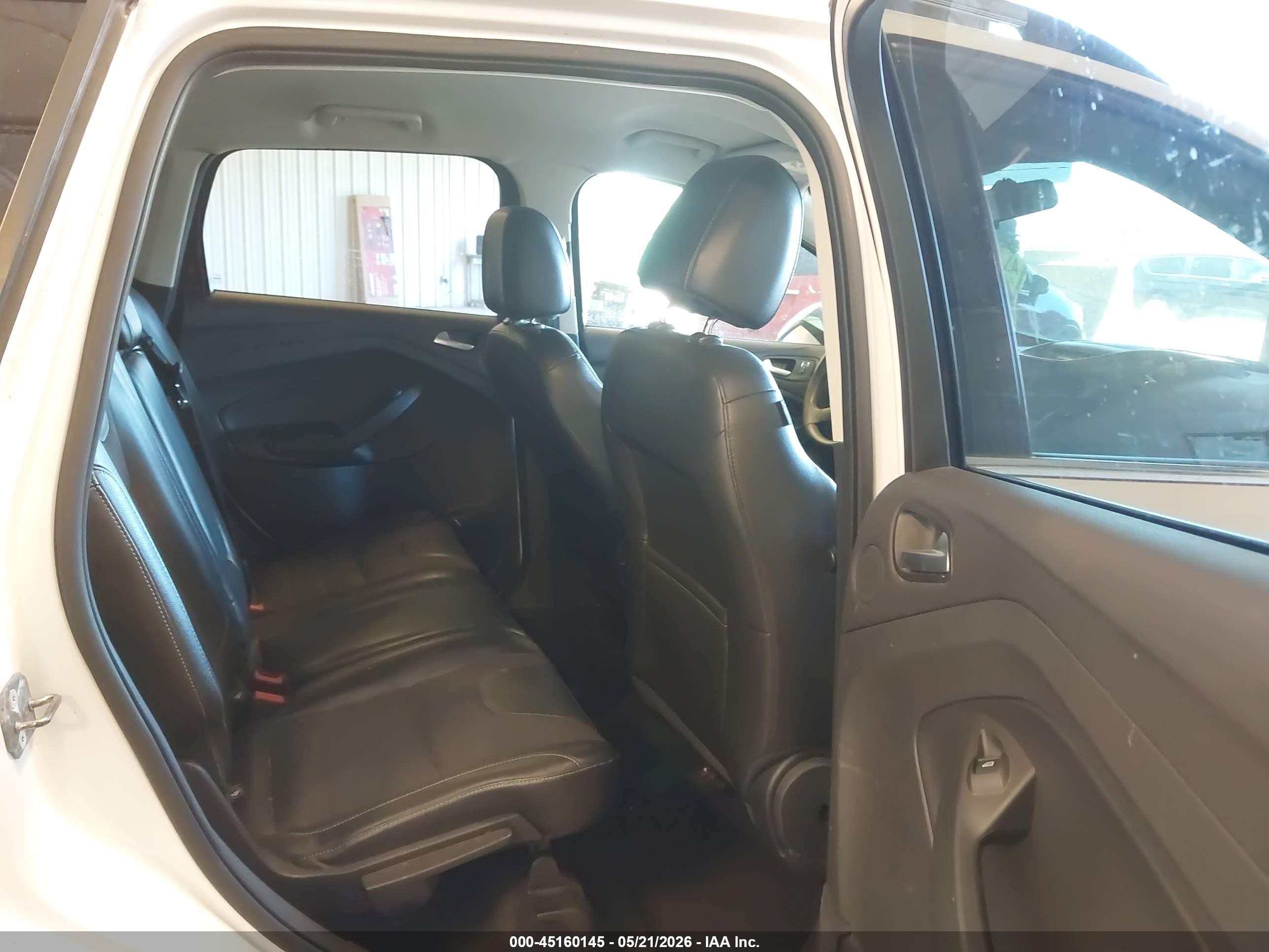 2015 Ford Escape Se Белый vin: 1FMCU9G92FUB83733