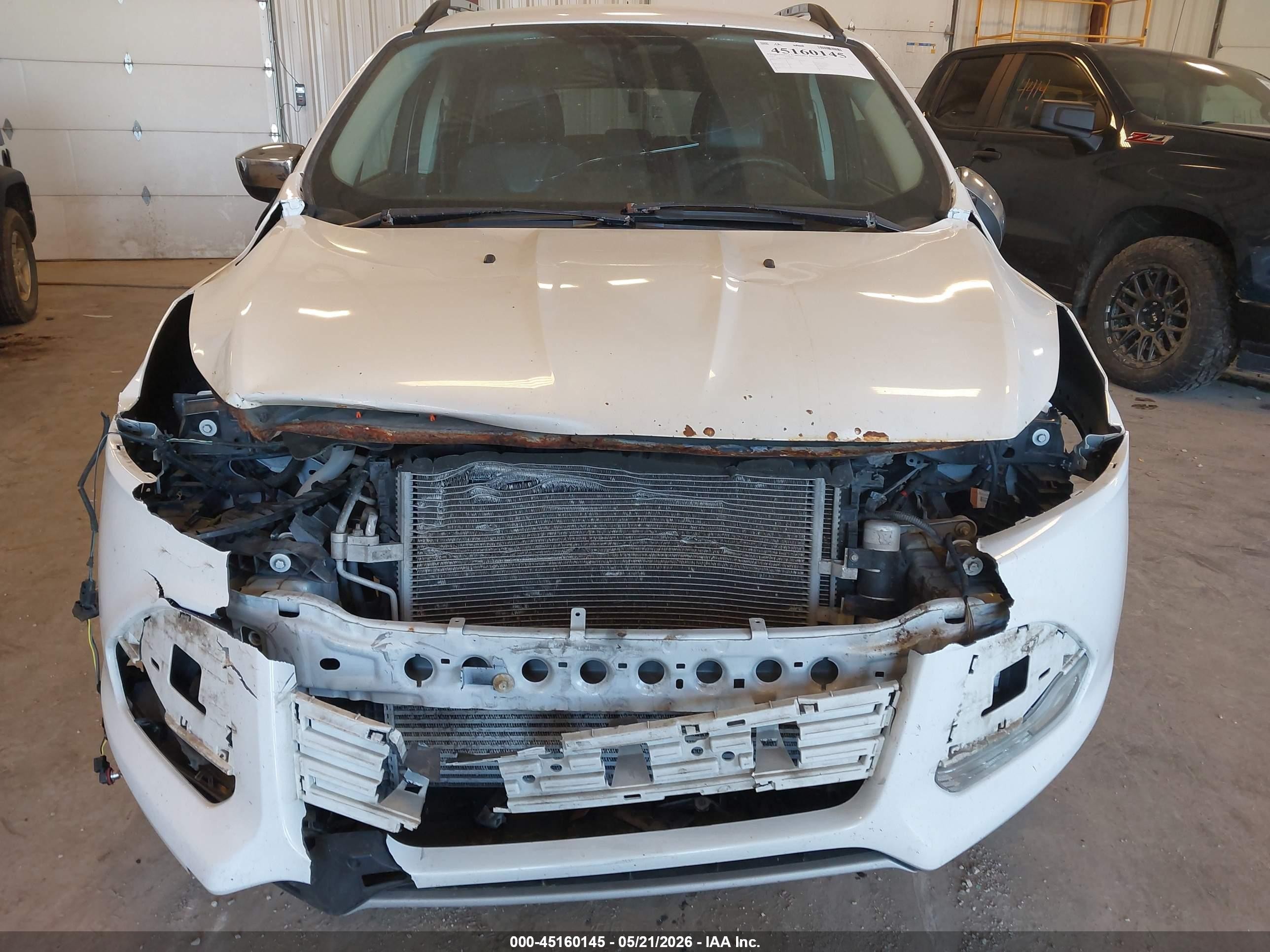 2015 Ford Escape Se Белый vin: 1FMCU9G92FUB83733