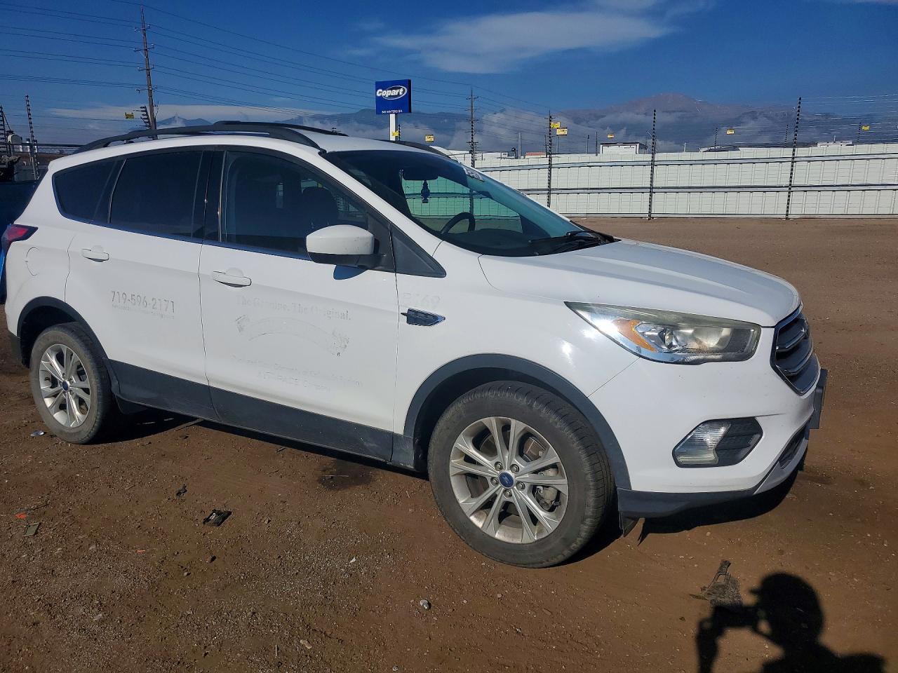 2017 Ford Escape Se White vin: 1FMCU9G92HUE08414
