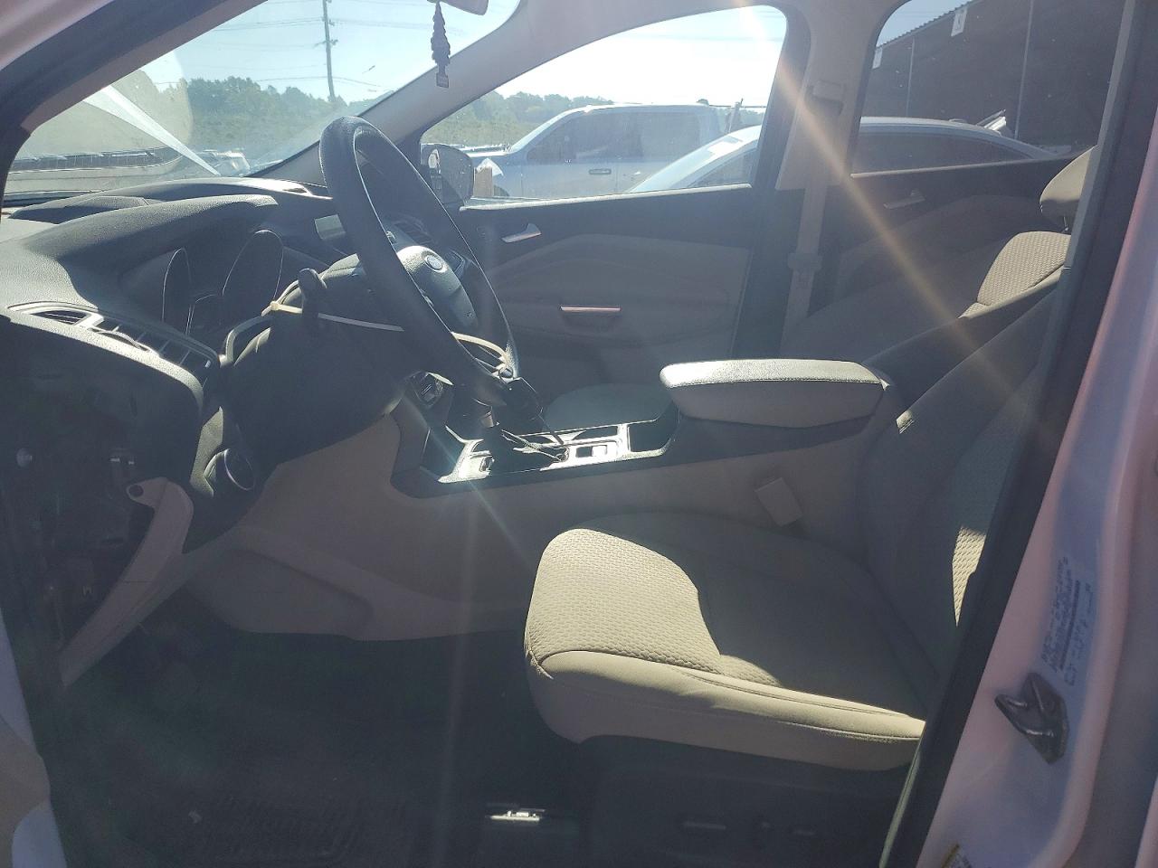 2017 Ford Escape Se White vin: 1FMCU9G92HUE08414
