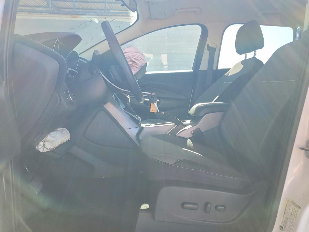 2014 Ford Escape Se White vin: 1FMCU9G93EUA85597