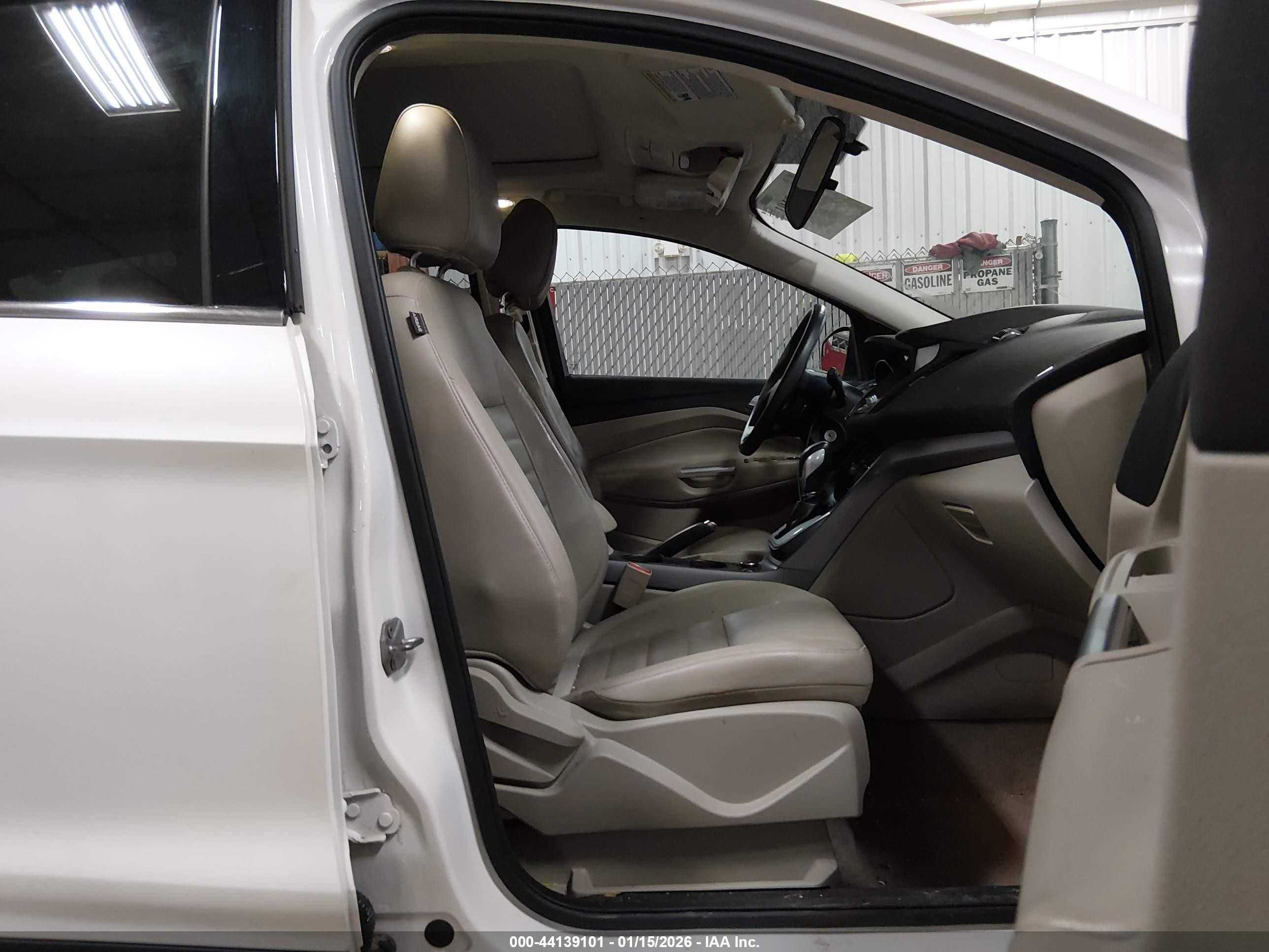 2014 Ford Escape Se White vin: 1FMCU9G93EUB05976