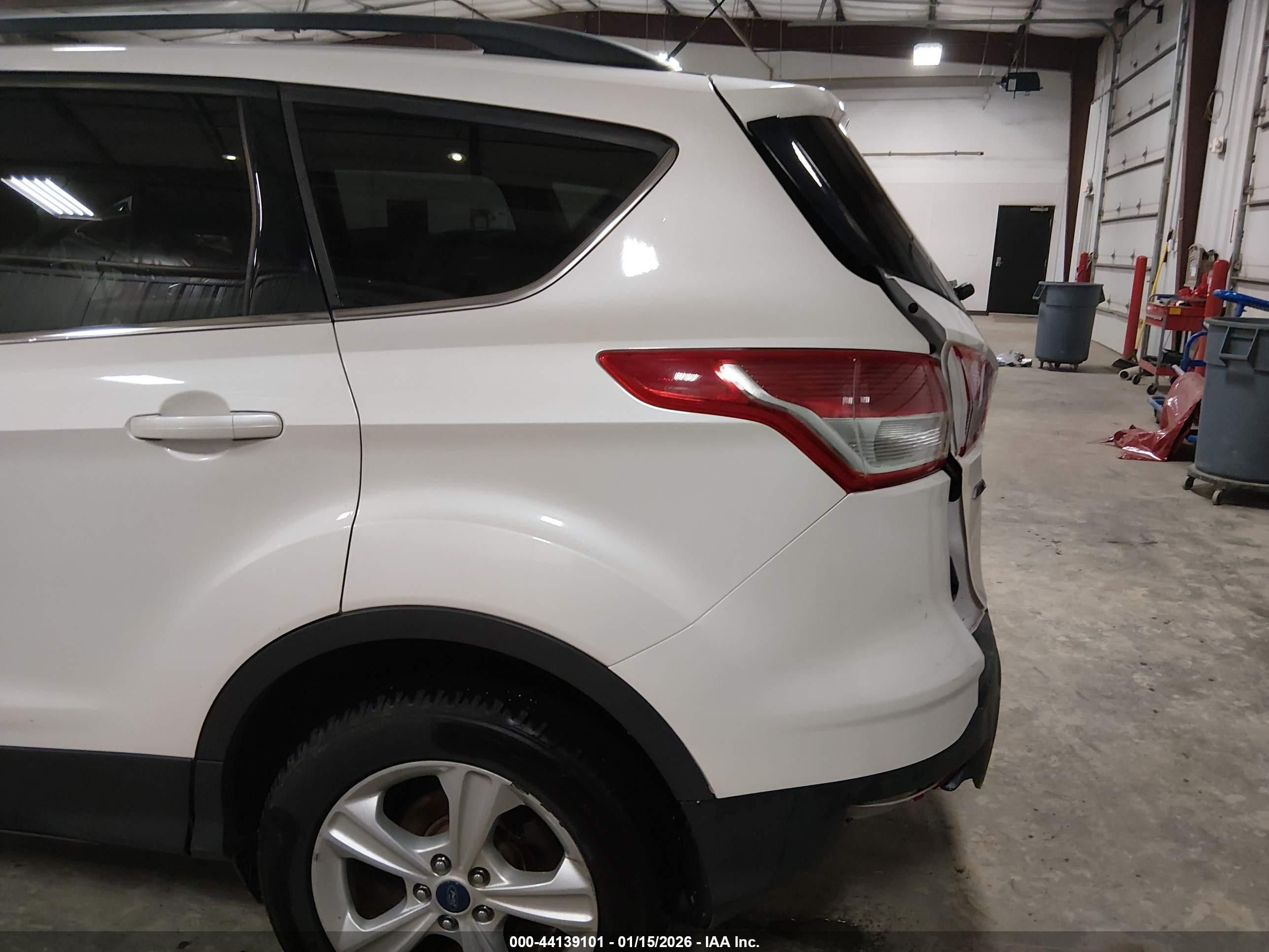 2014 Ford Escape Se White vin: 1FMCU9G93EUB05976