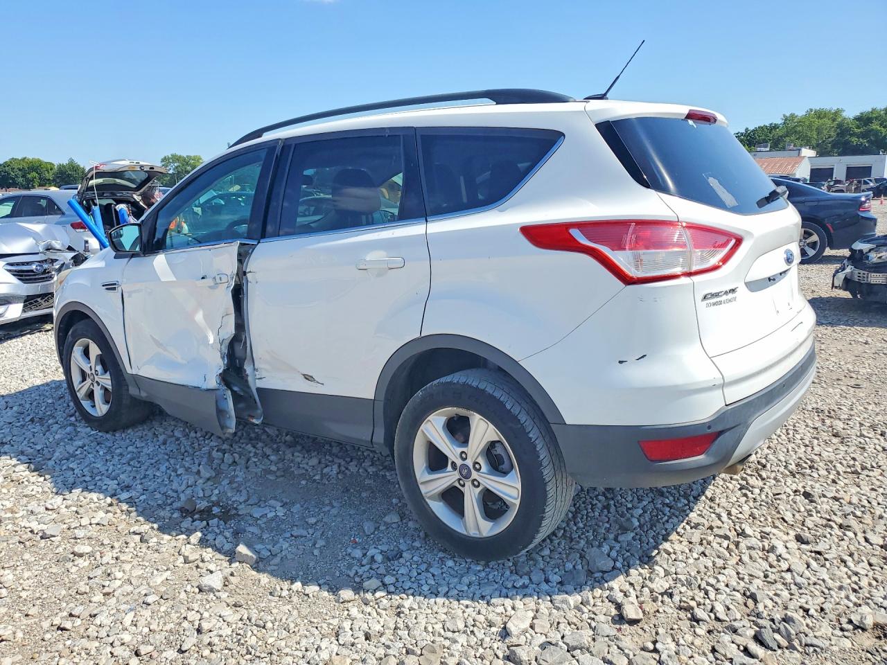 2014 Ford Escape Se White vin: 1FMCU9G93EUB86042