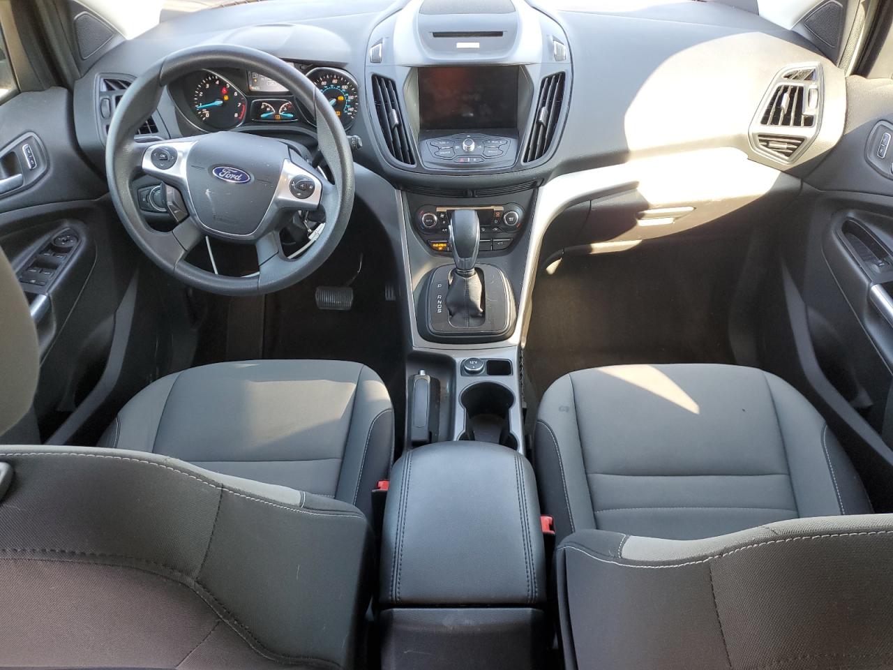 2015 Ford Escape Se Черный vin: 1FMCU9G93FUC18926