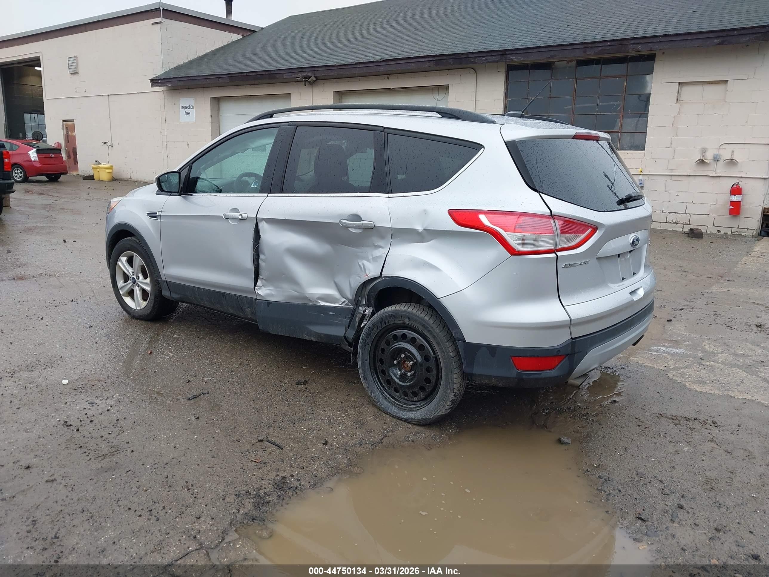 2015 Ford Escape Se Серебряный vin: 1FMCU9G94FUB34887