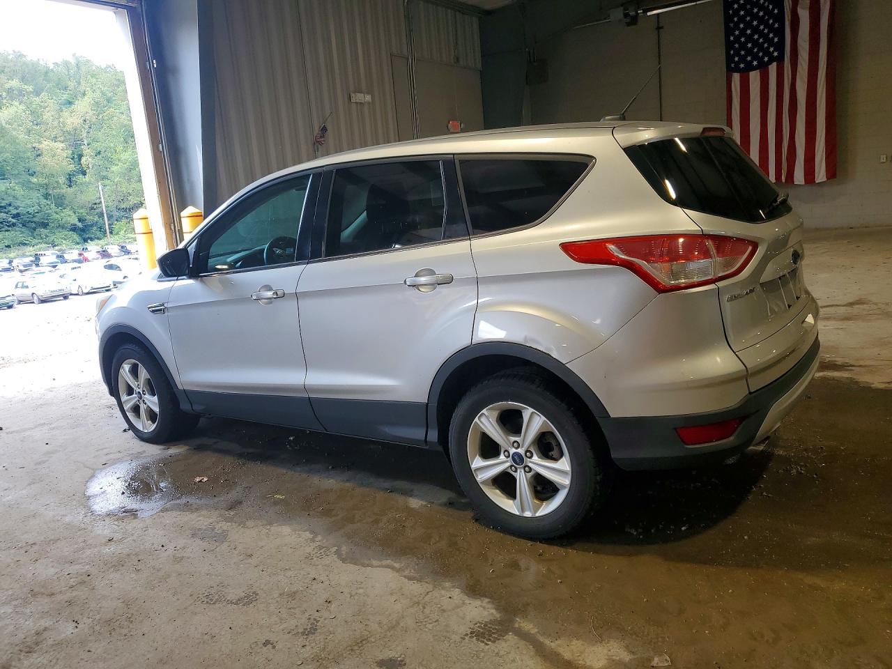 2015 Ford Escape Se Серебряный vin: 1FMCU9G94FUB90585