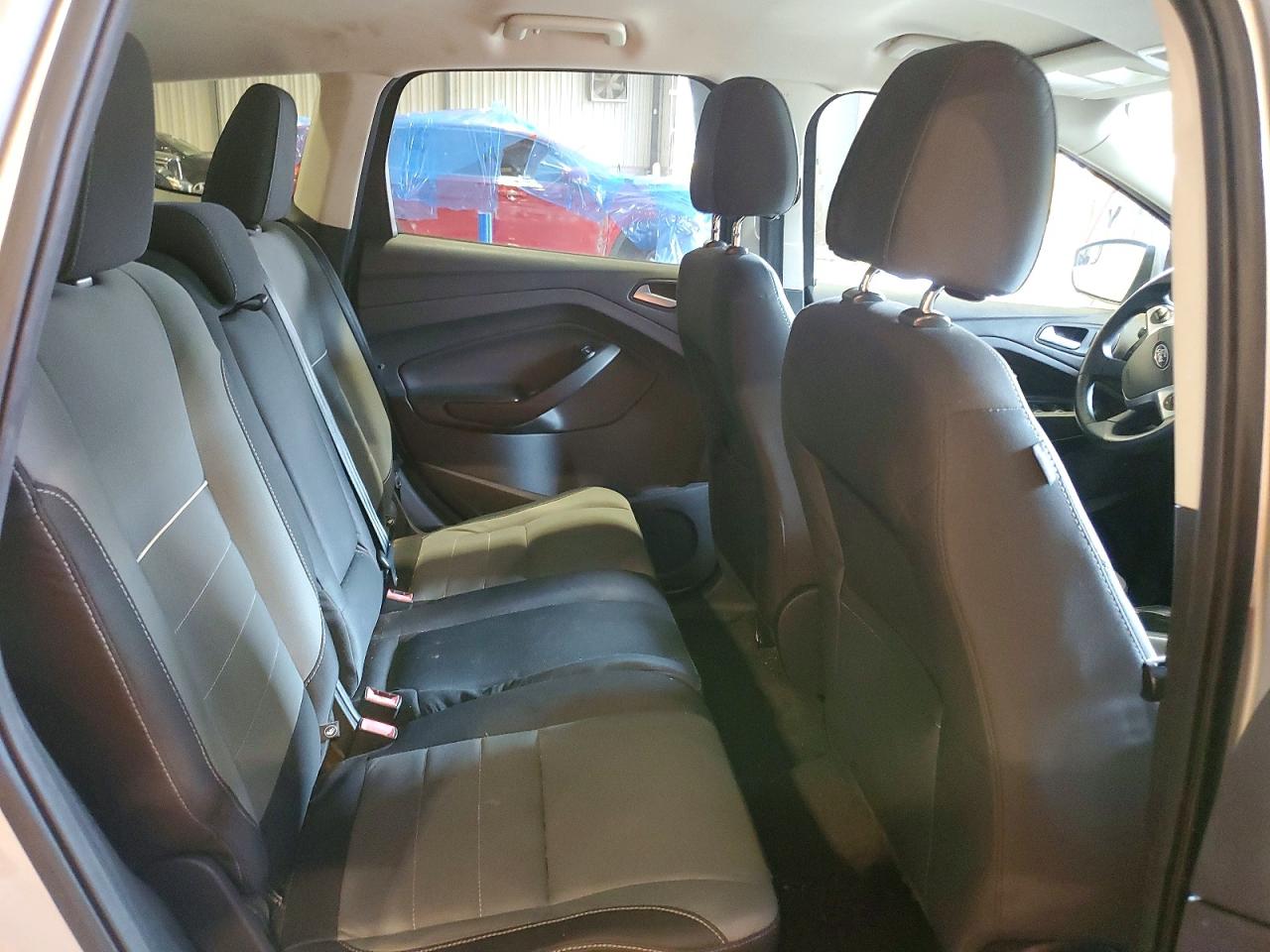 2015 Ford Escape Se Серебряный vin: 1FMCU9G94FUB90585